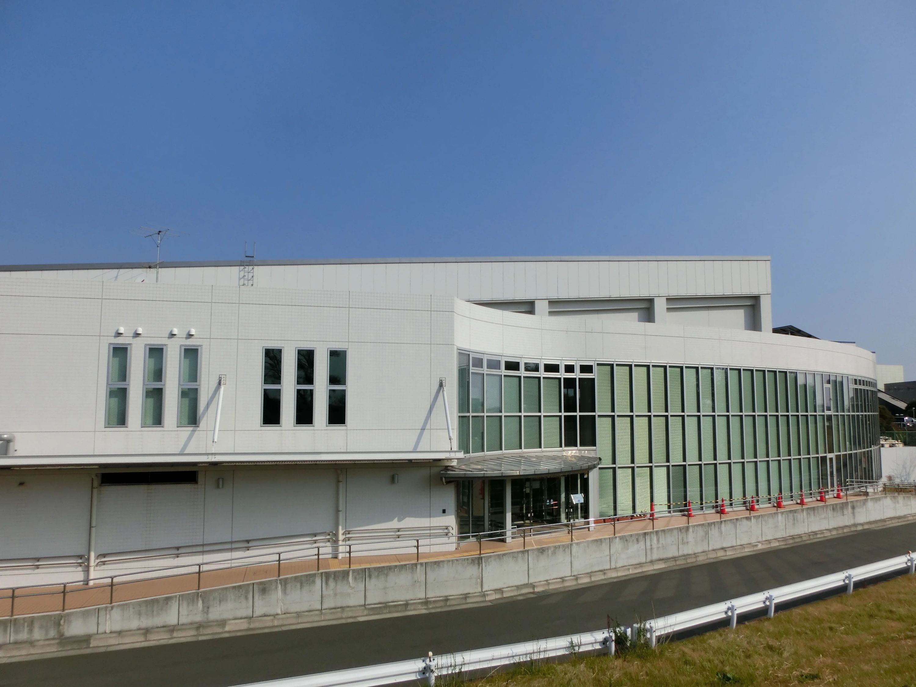 茅ヶ崎市屋内温水プールスイミングスクール 萩園教室のサムネイル画像 5