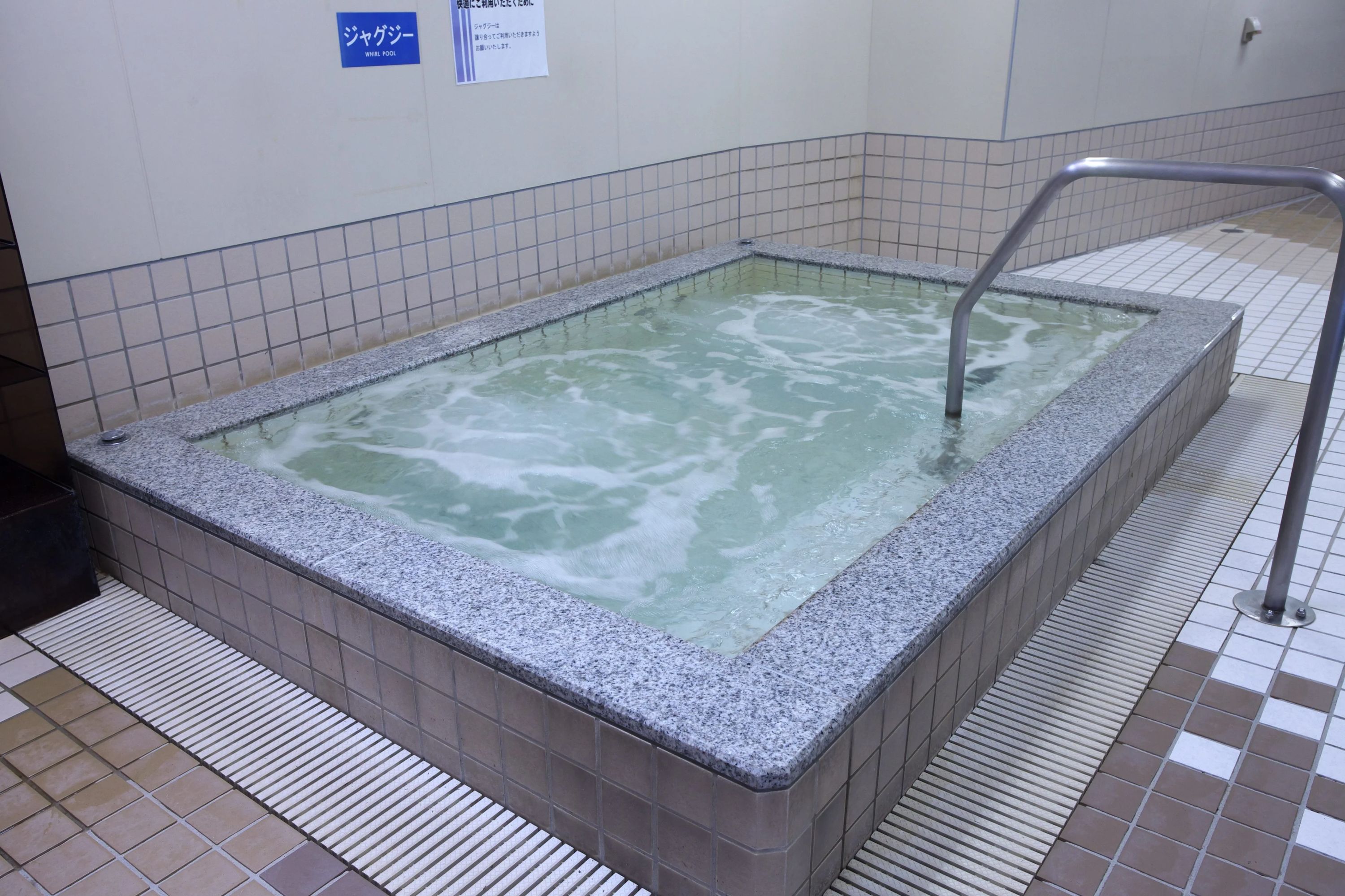 東急スポーツオアシス スイミング・水泳 浦和24Plusのサムネイル画像 2