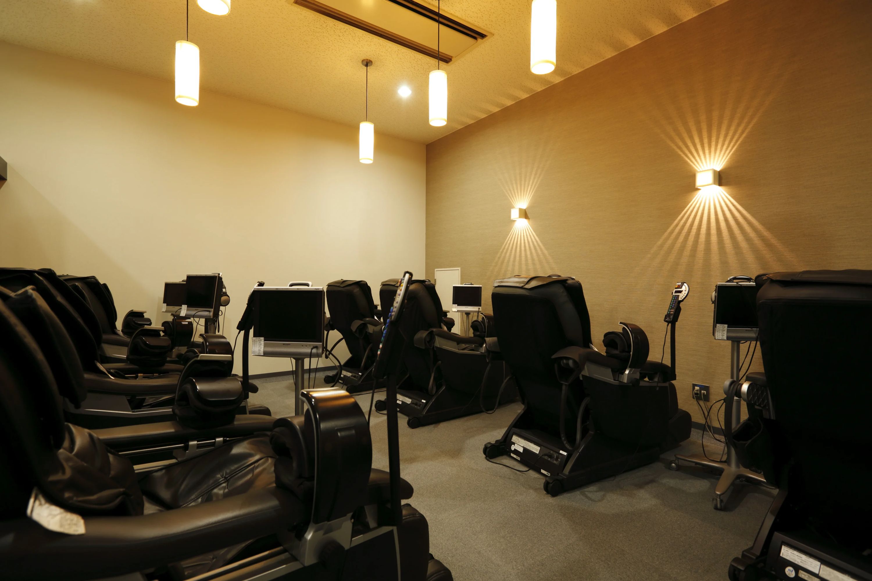 FITNESSCLUBAIM(フィットネスクラブエイム) スイミング・水泳 エイムムーンフォートのサムネイル画像 2