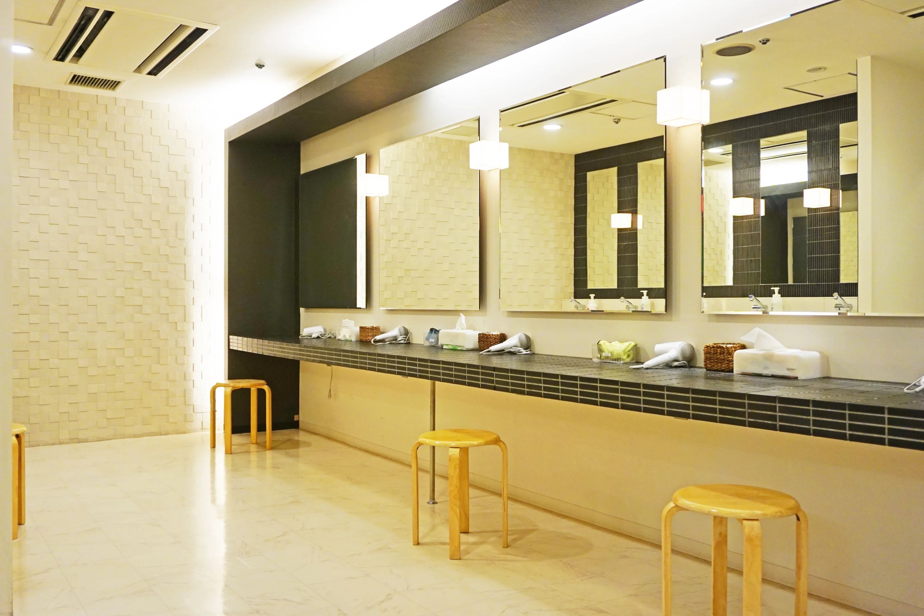 TRIAXIS(トライアクシス) スイミング・水泳 甲南山手のサムネイル画像 2