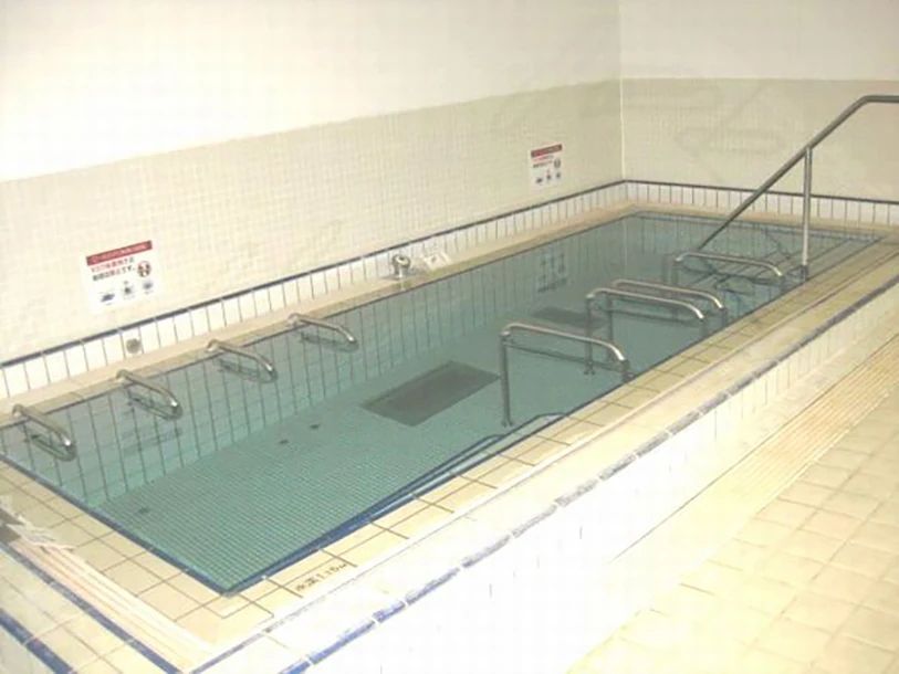 KONAMI(コナミスポーツクラブ) スイミング・水泳 沖縄のサムネイル画像 2