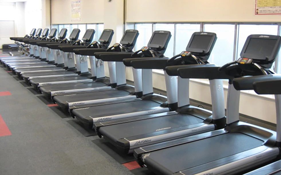 KONAMI(コナミスポーツクラブ) スイミング・水泳 沖縄のサムネイル画像 4