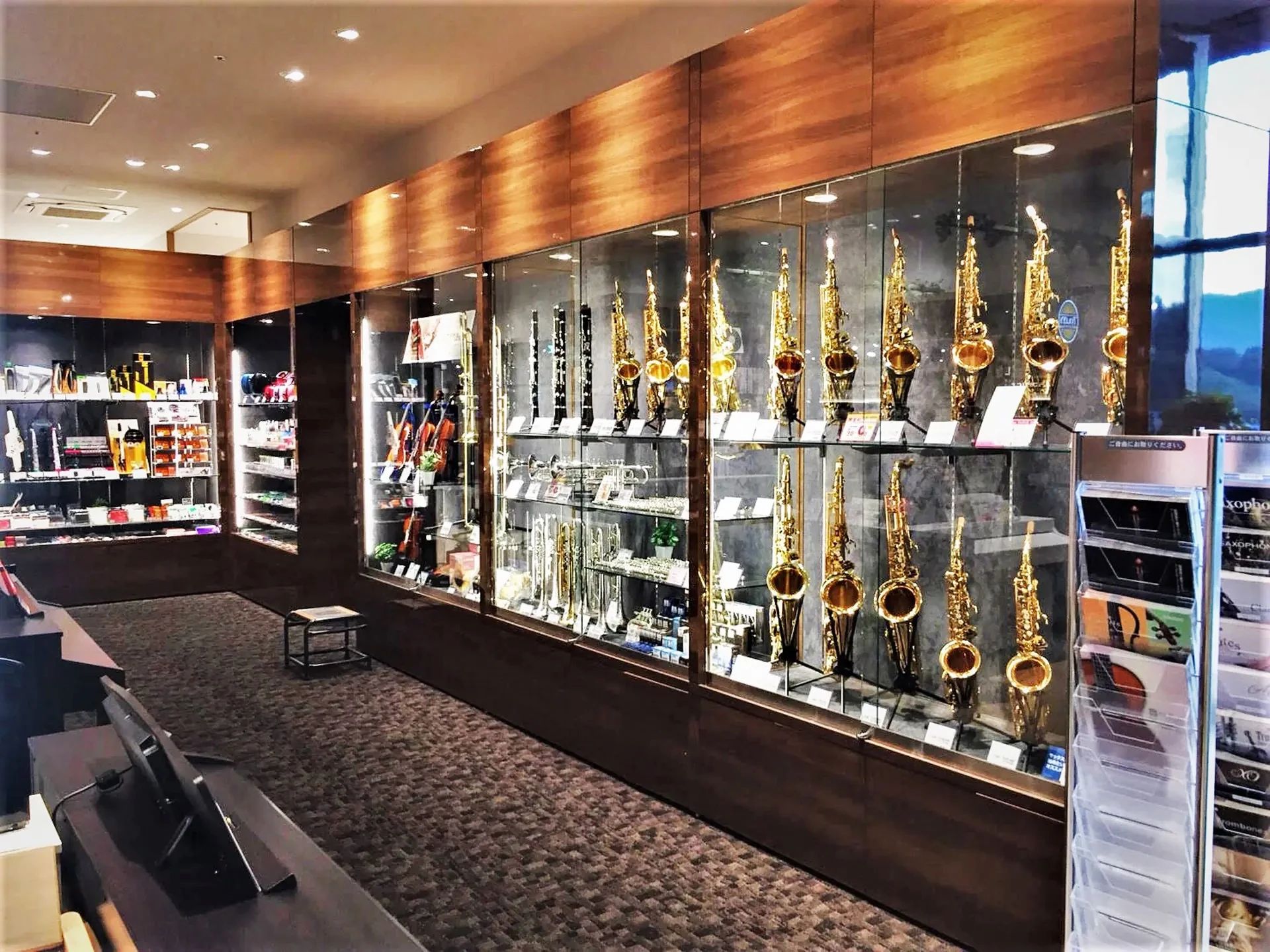 島村楽器の音楽教室 THE OUTLETS HIROSHIMA店 ヴァイオリンのサムネイル画像 2