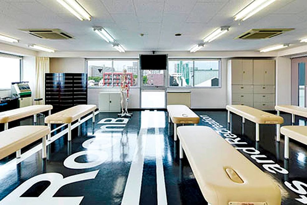 東京23スポーツクラブ 運動・体操・陸上 東京スポーツ・レクリエーション専門学校屋上のサムネイル画像 5