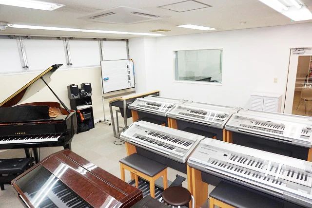 島村楽器の音楽教室 ミュージックサロン瑞江 ウクレレのサムネイル画像 2