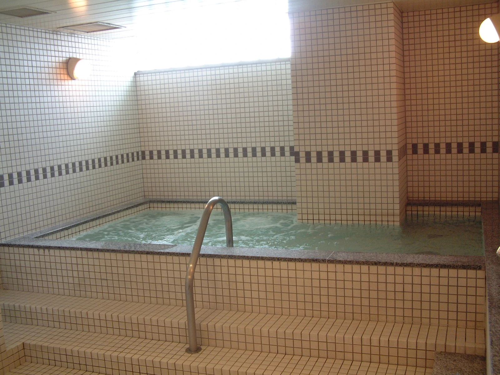 大阪エヴェッサ バスケットボール 東急スポーツオアシス茨木のサムネイル画像 5