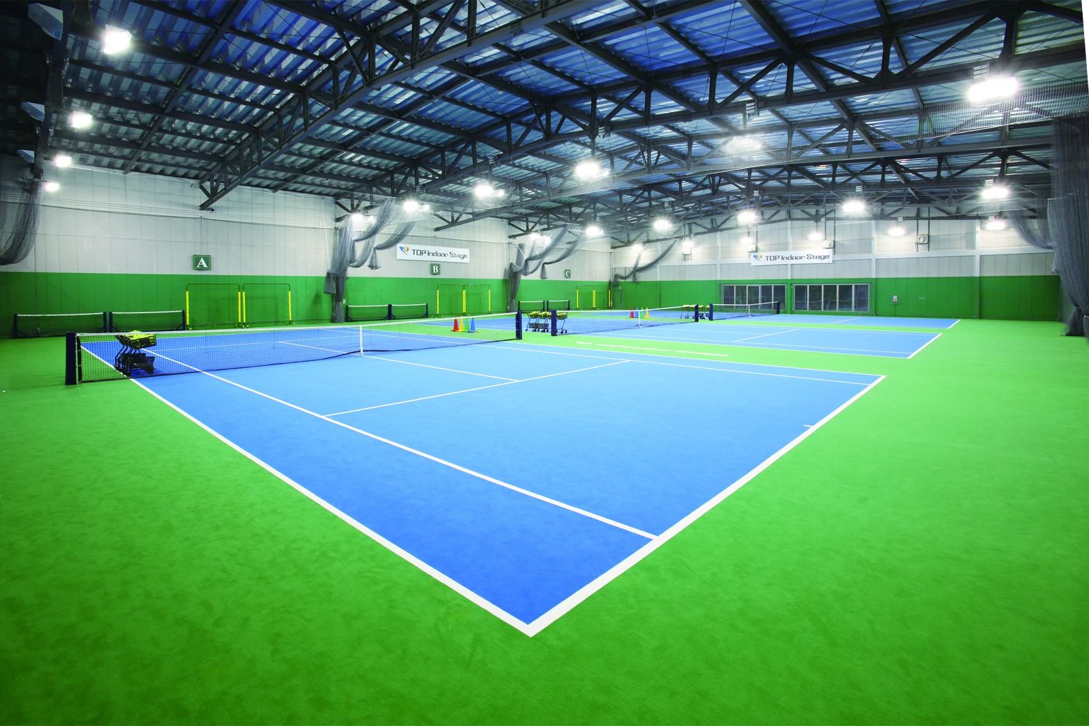 トップインドアステージ多摩 テニスのメイン画像