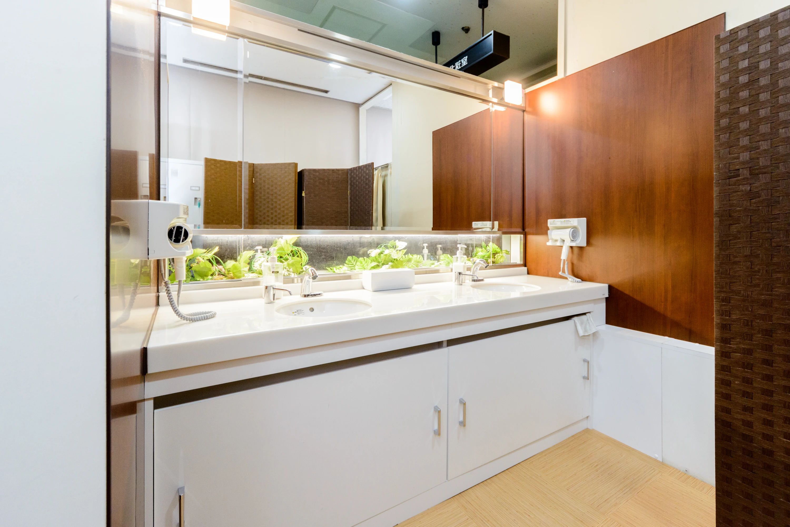 経堂インドアテニススクール 宮坂教室のサムネイル画像 2