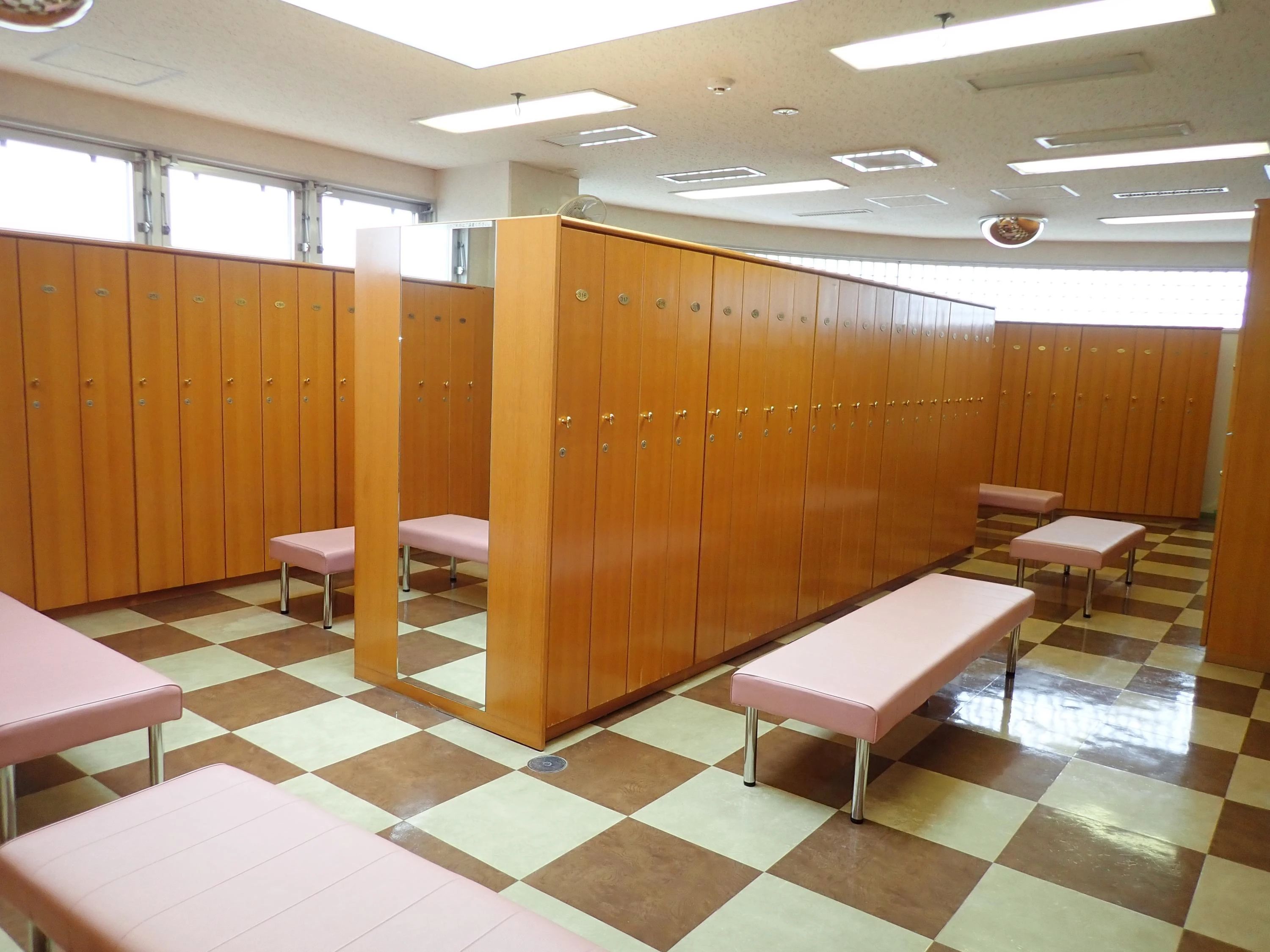 トップインドアステージゆうぽうと世田谷レクセンター テニスのサムネイル画像 2