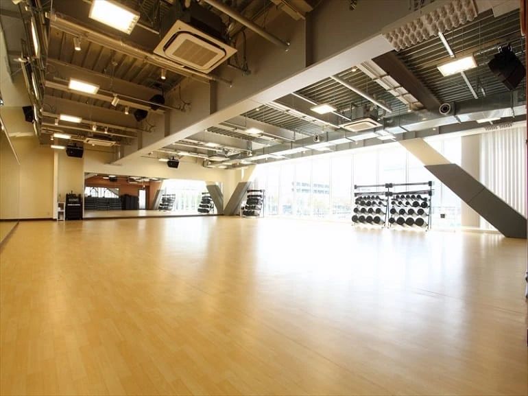 スポーツクラブ ルネサンス テニス 幕張24のサムネイル画像 4