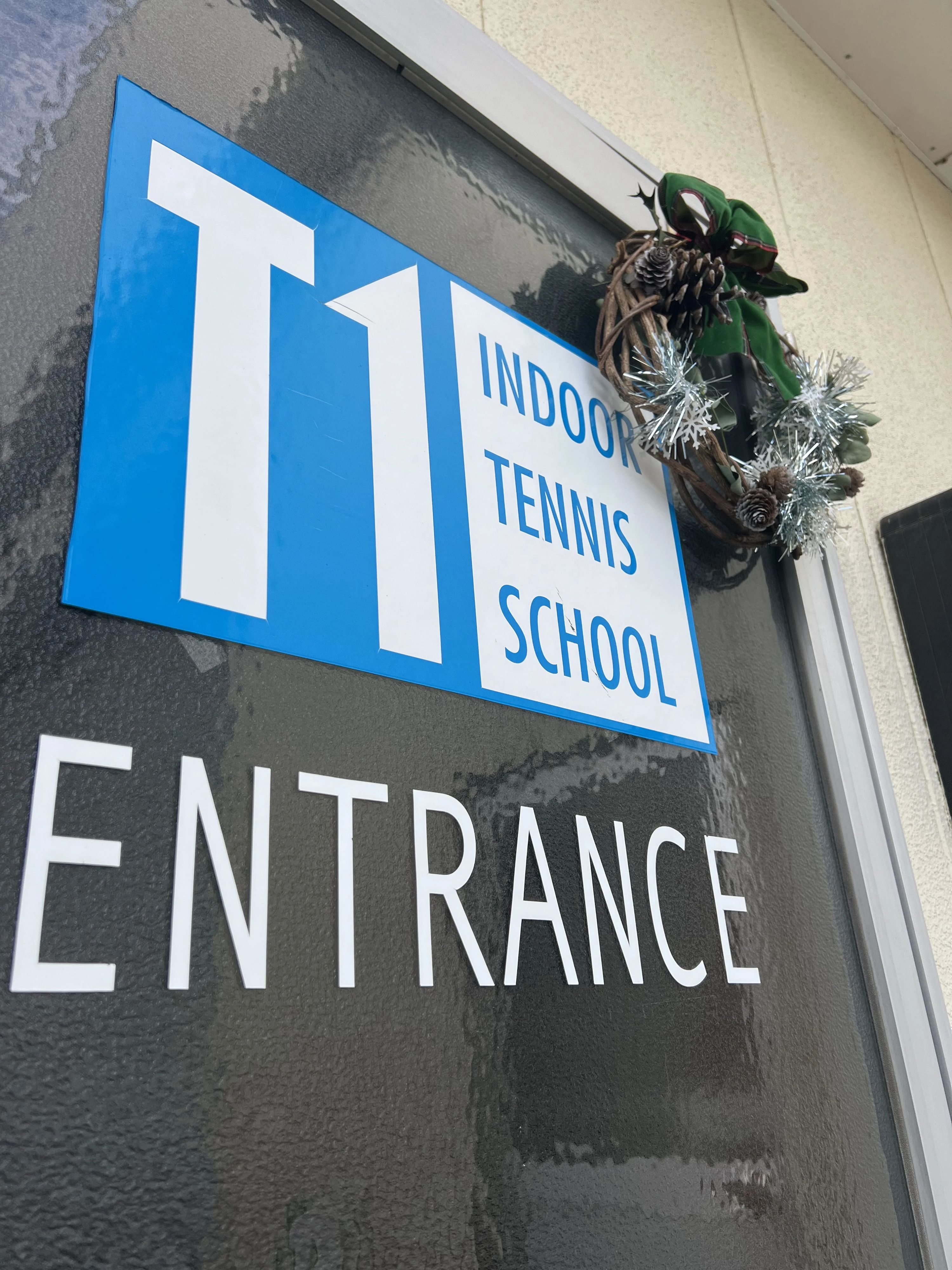 T1インドアテニススクール 梅園教室のサムネイル画像 3