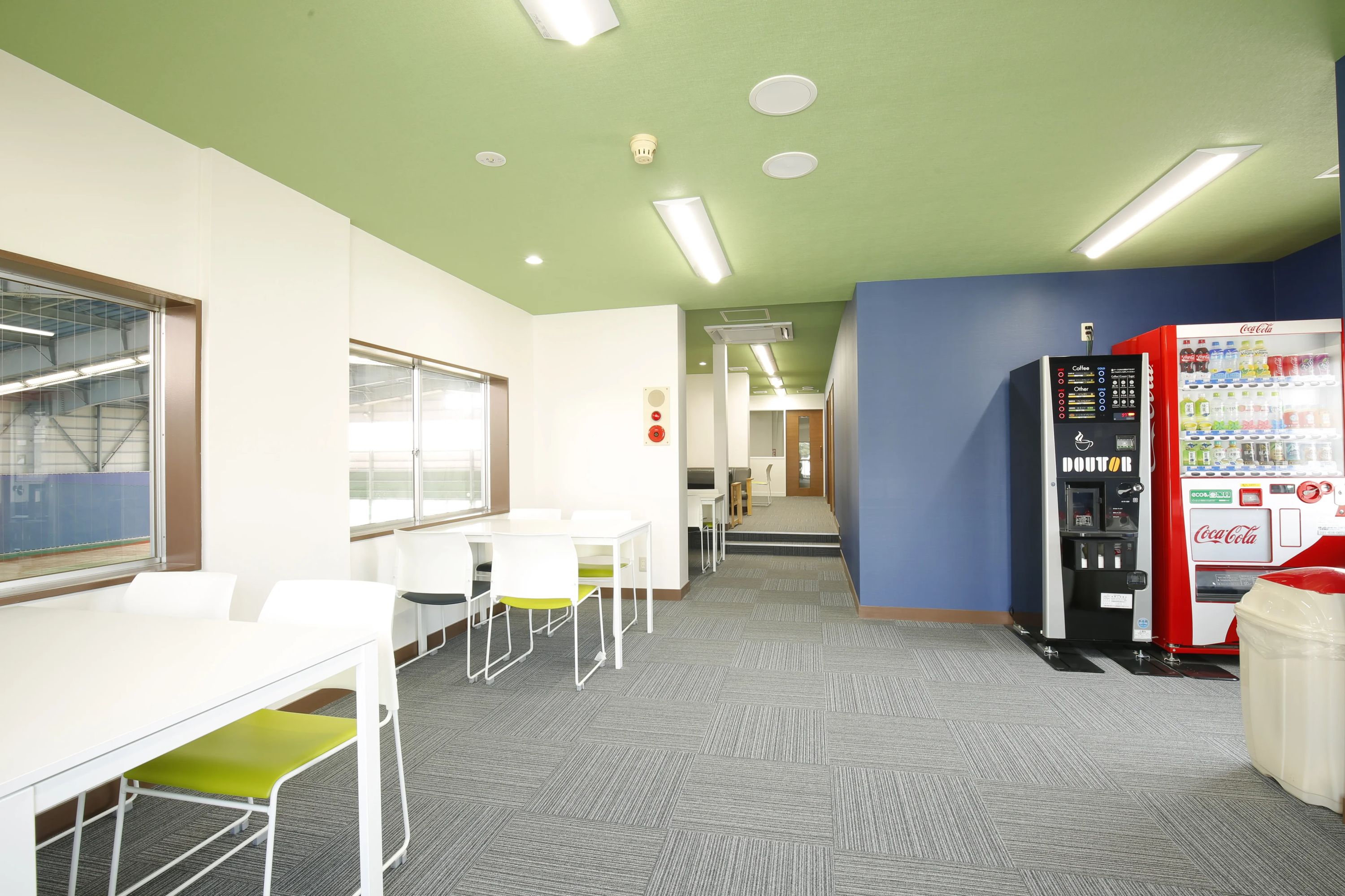 YeLL INDOOR TENNIS SCHOOL 神道寺教室のメイン画像