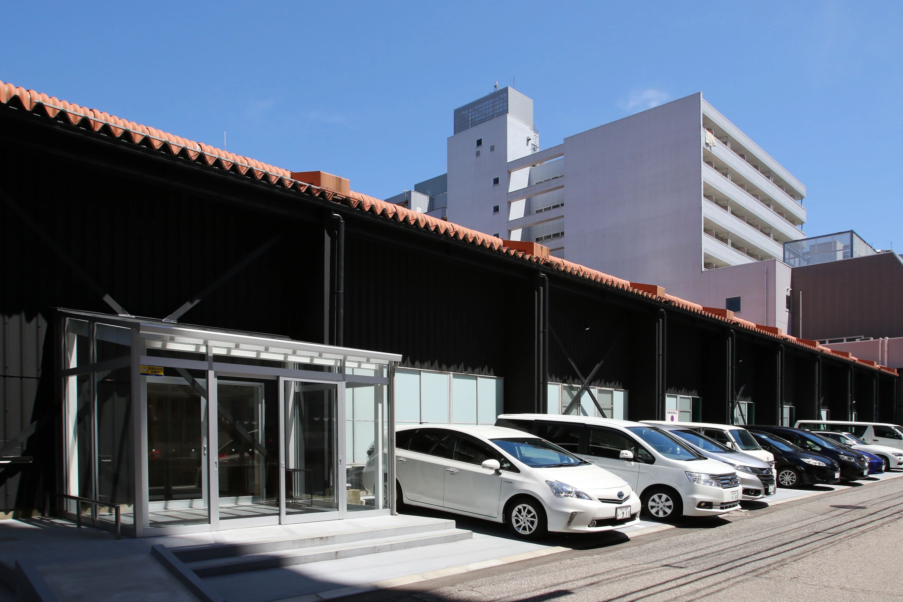 WEST HILLS TENNIS CLUB 北安江教室のサムネイル画像 2