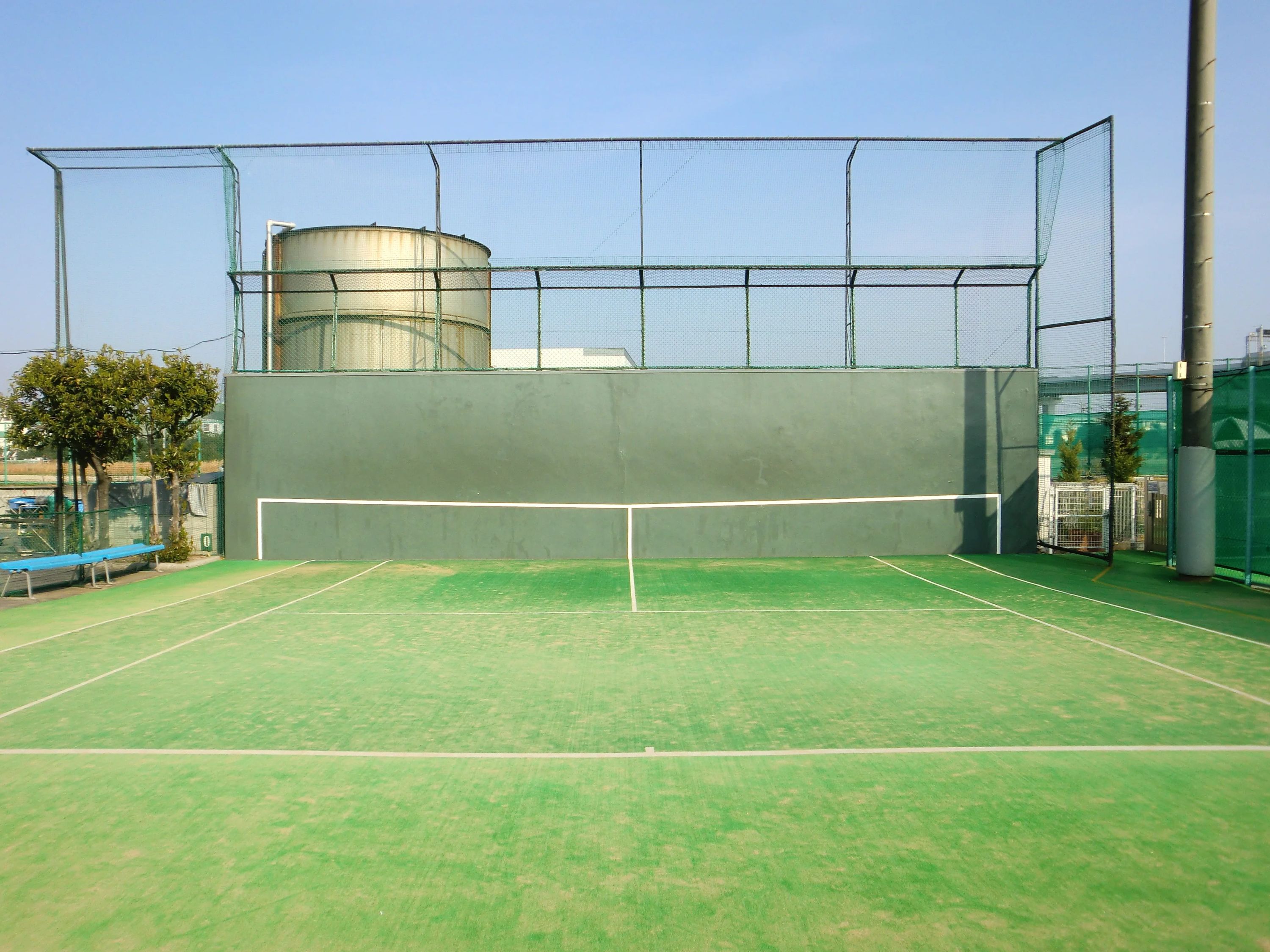 サンランドロイヤルテニスクラブ 平左衛門町教室のサムネイル画像 2