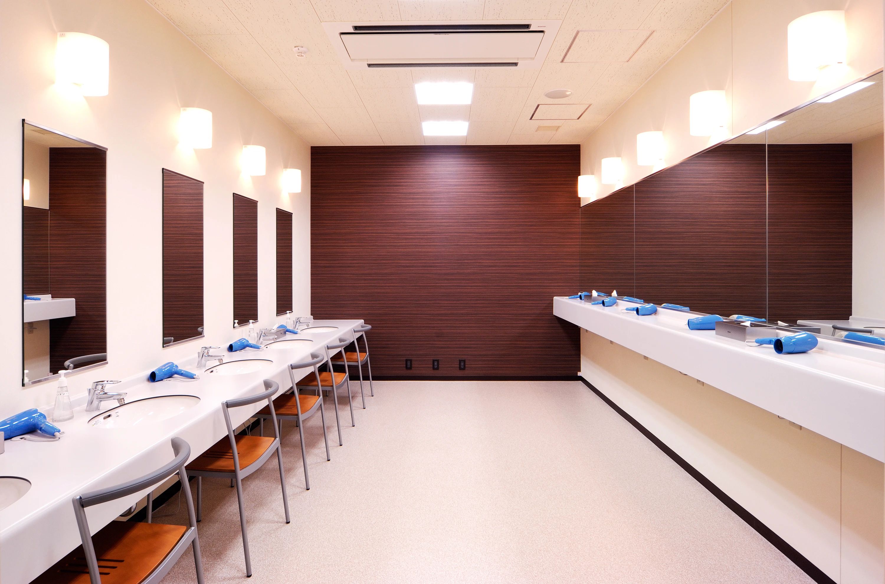 テニスクラブ コ・ス・パ 桃山六地蔵のメイン画像