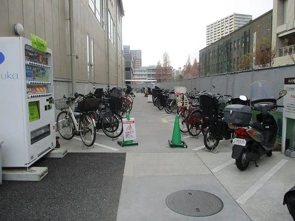 スポーツクラブ ルネサンス テニス 広島東千田24のサムネイル画像 3