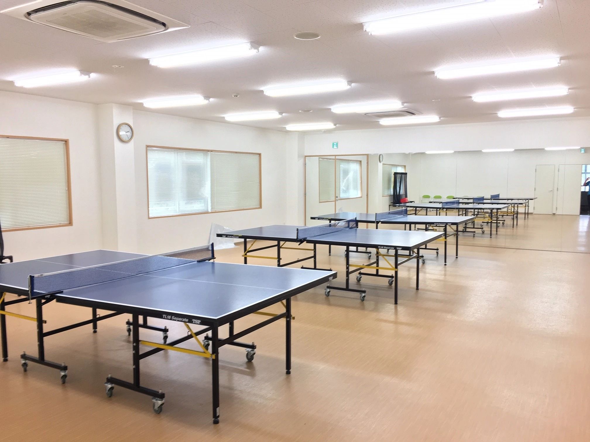 新居浜インドアテニスクラブ 高木町教室のサムネイル画像 5