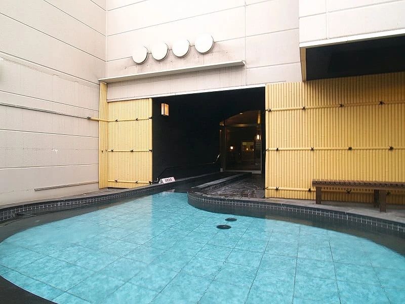 RENAISSANCE(ルネサンス) テニス スポーツクラブ＆スパ ルネサンス 春日24のサムネイル画像 2