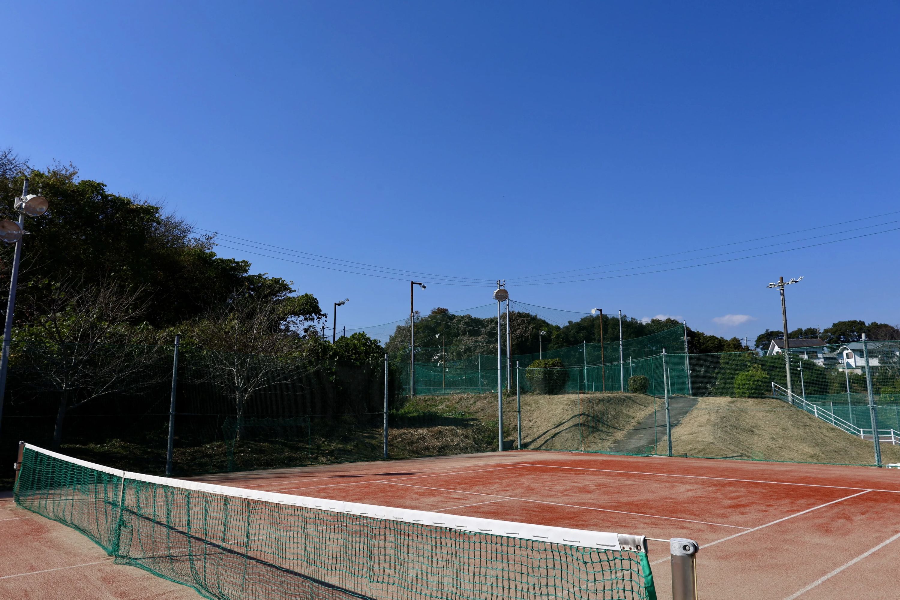 ラフ テニス 医大ケ丘校のサムネイル画像 5