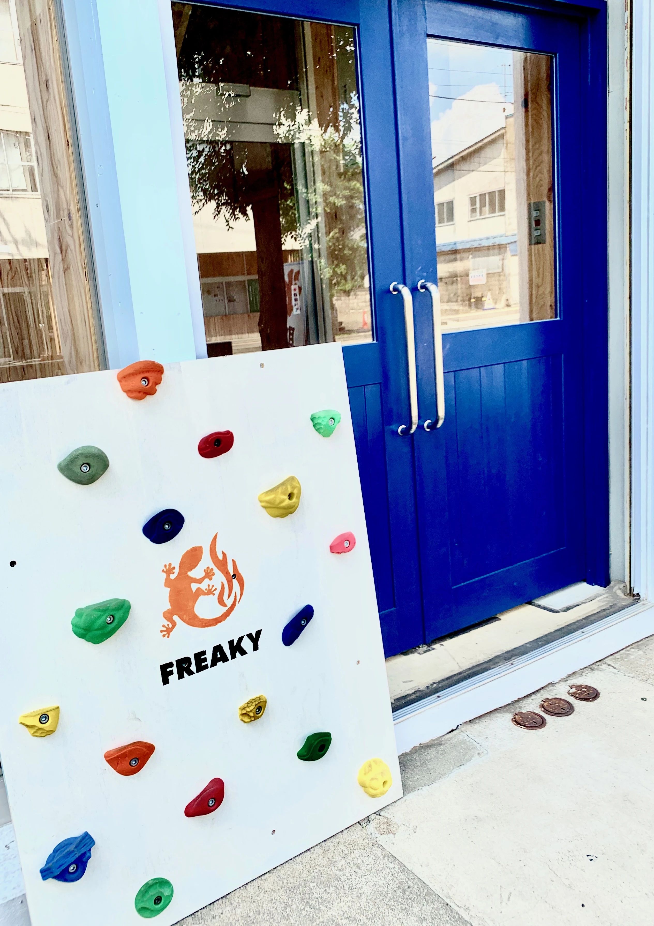 CAMP & CLIMBING FREAKY ボルダリング 御成教室のサムネイル画像 4