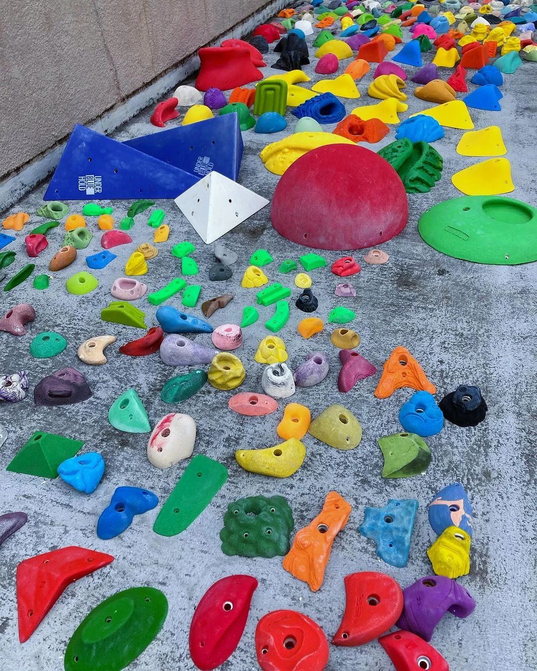 J&S池袋 ボルダリング 南池袋教室のサムネイル画像 2