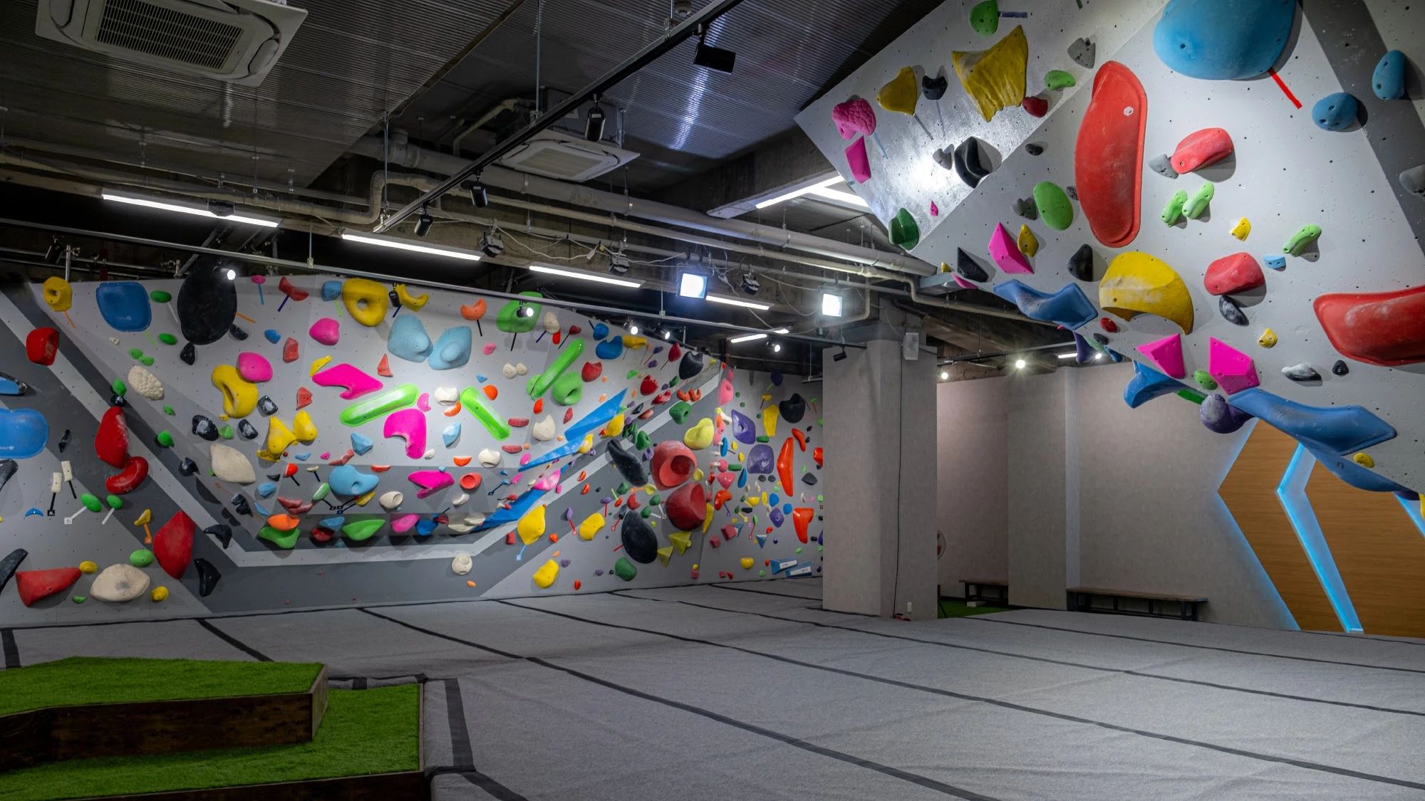 ROCKY ボルダリング 新宿曙橋店のメイン画像