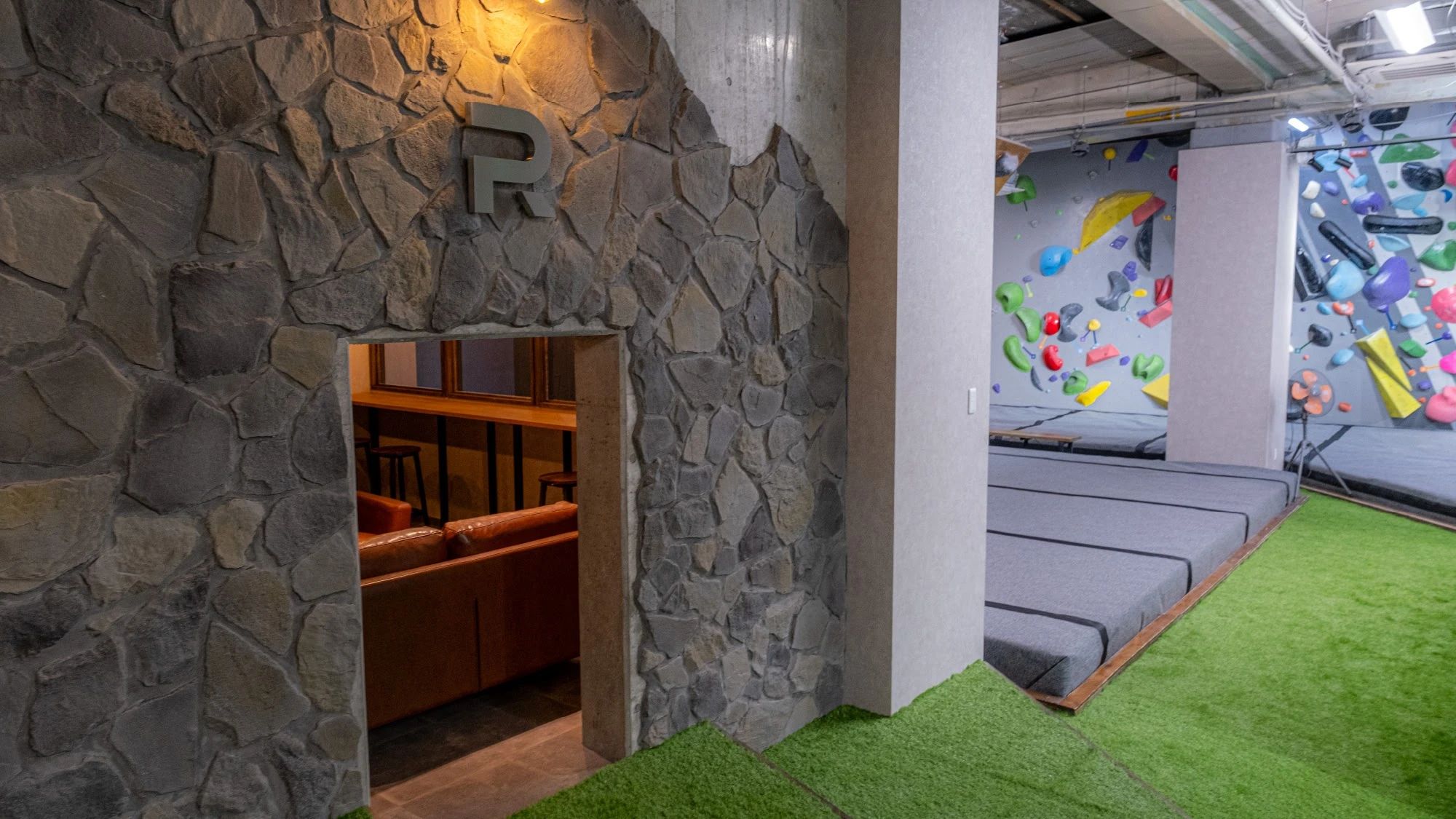 ROCKY ボルダリング 新宿曙橋店のサムネイル画像 5