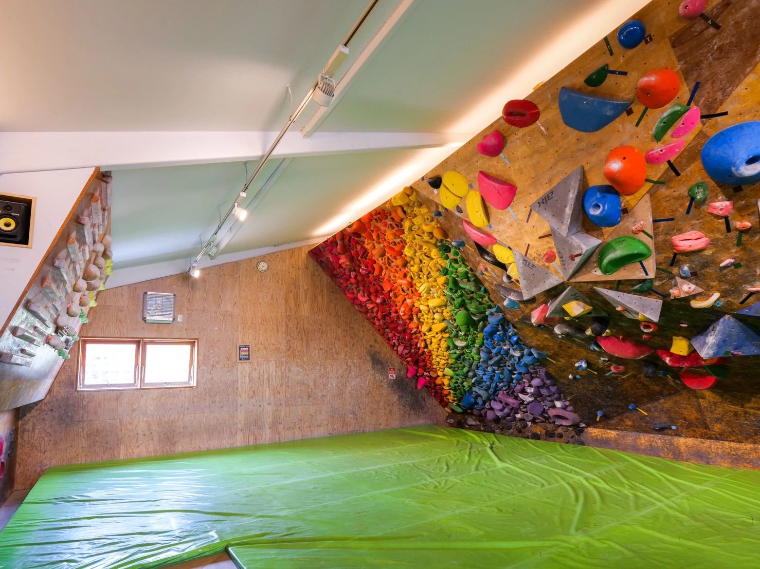 Fish and Bird(フィッシュアンドバード) ボルダリング 東陽教室のサムネイル画像 4