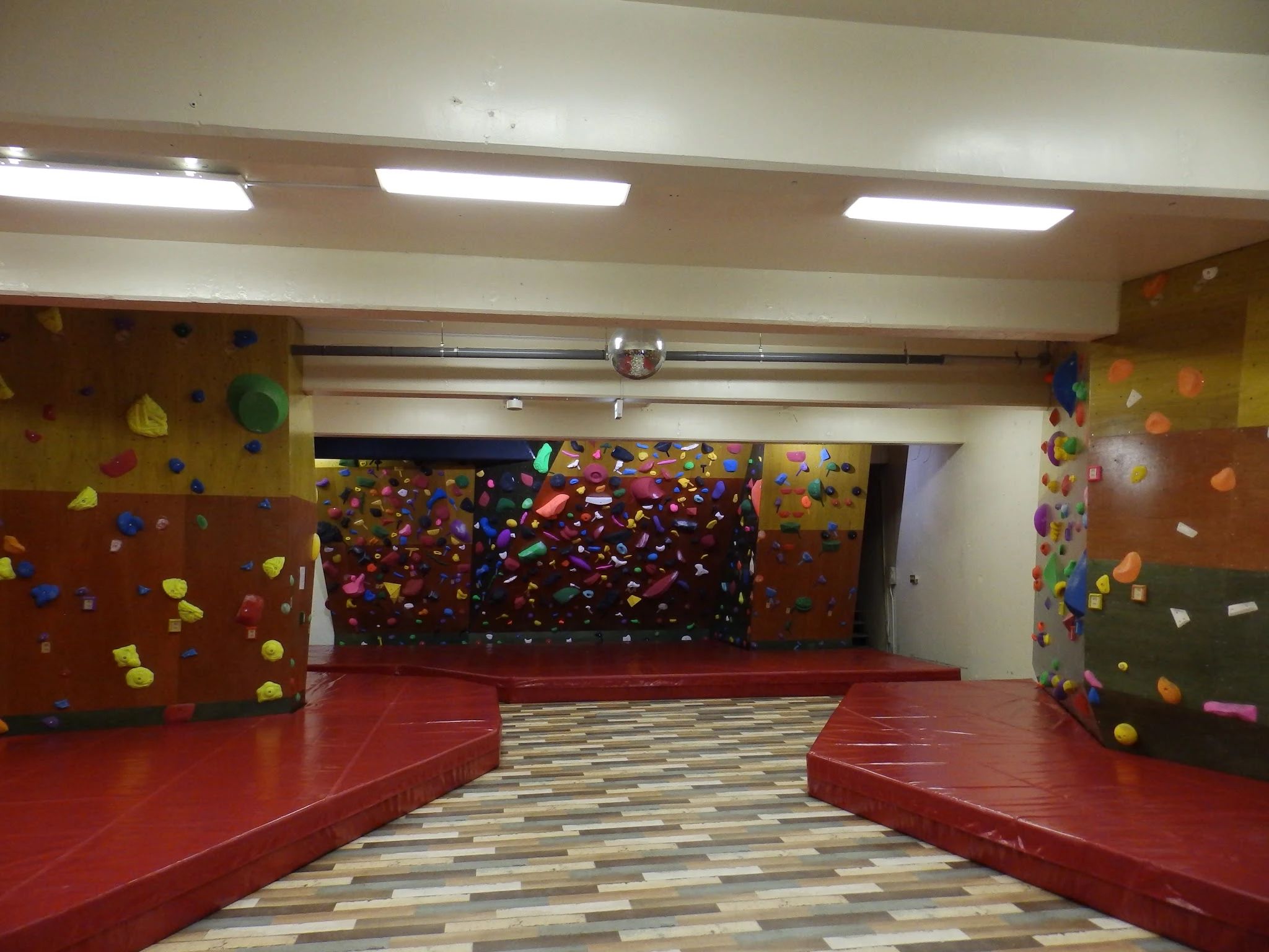 クライミングスポット まっくす ボルダリング 小山教室のサムネイル画像 3