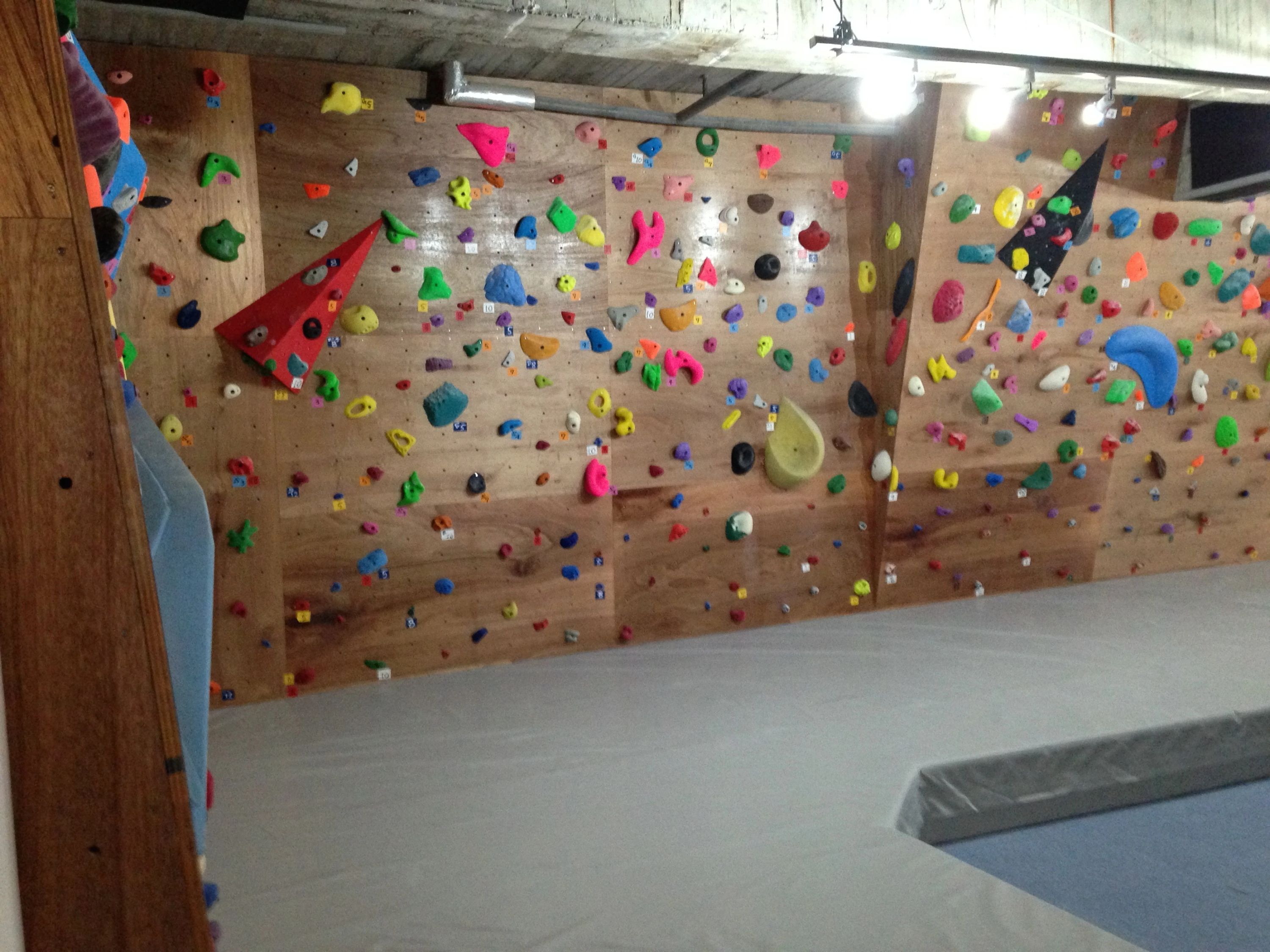 ビークス クライミングスタジオ ボルダリング 本千葉教室のメイン画像