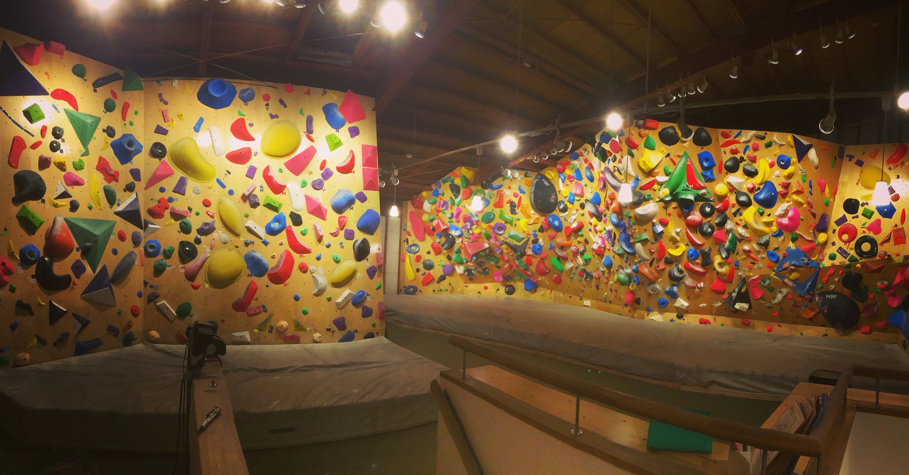 マウンテンクリフ ボルダリング 芳教室のサムネイル画像 5