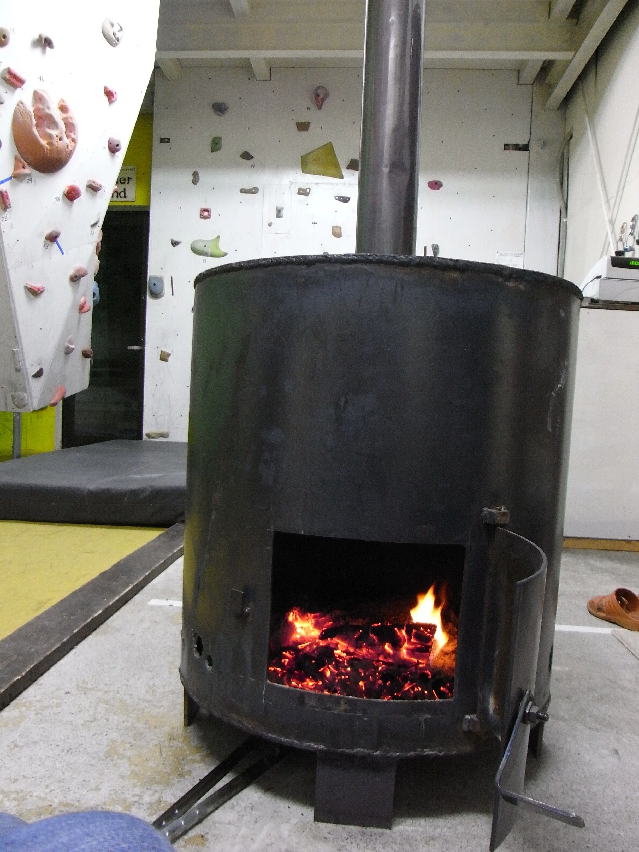 ロックジム ホリエ ボルダリング 寿中教室のサムネイル画像 4