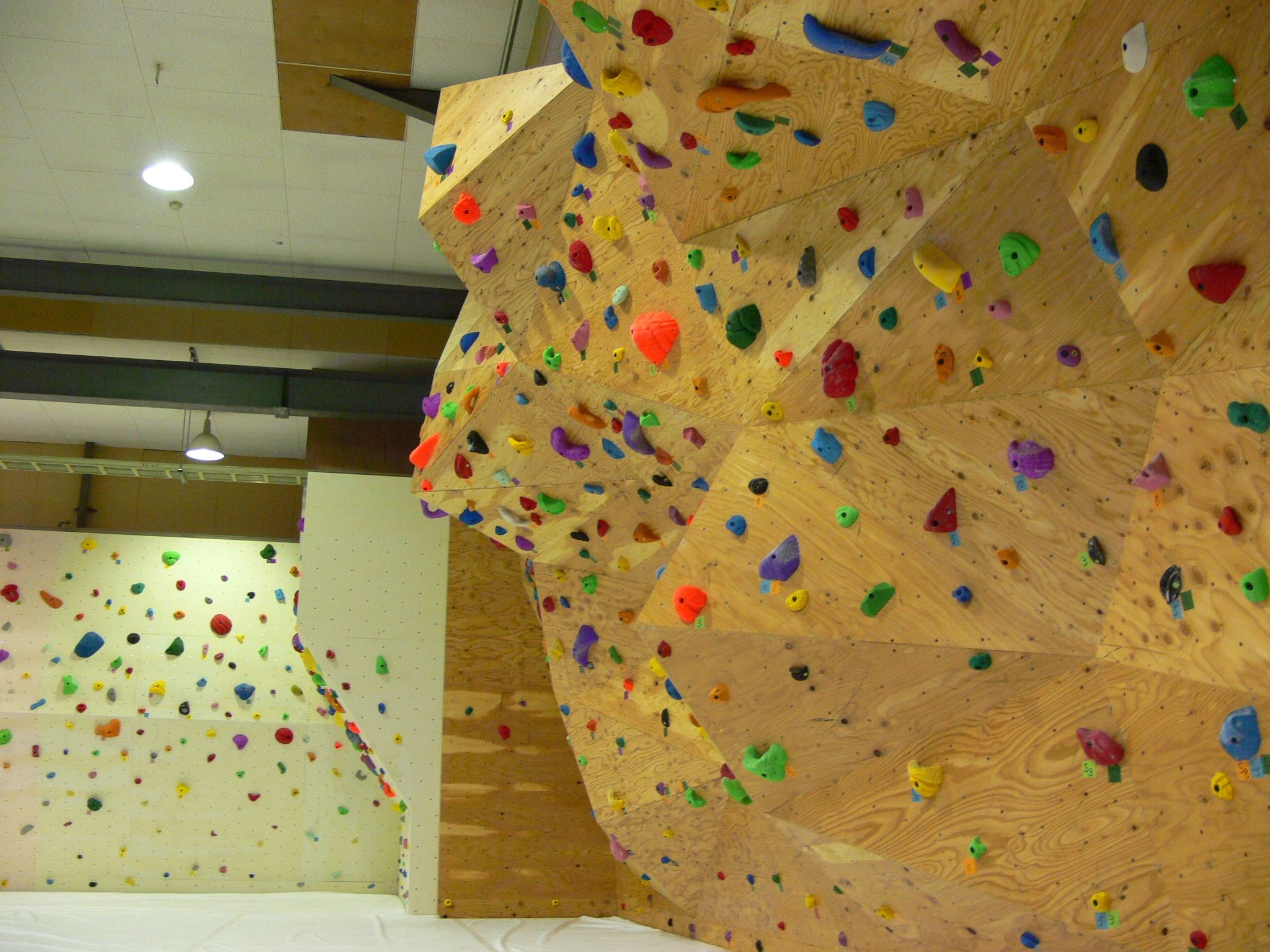 Climbing Gym Handjam ボルダリング 広丘野村教室のサムネイル画像 3