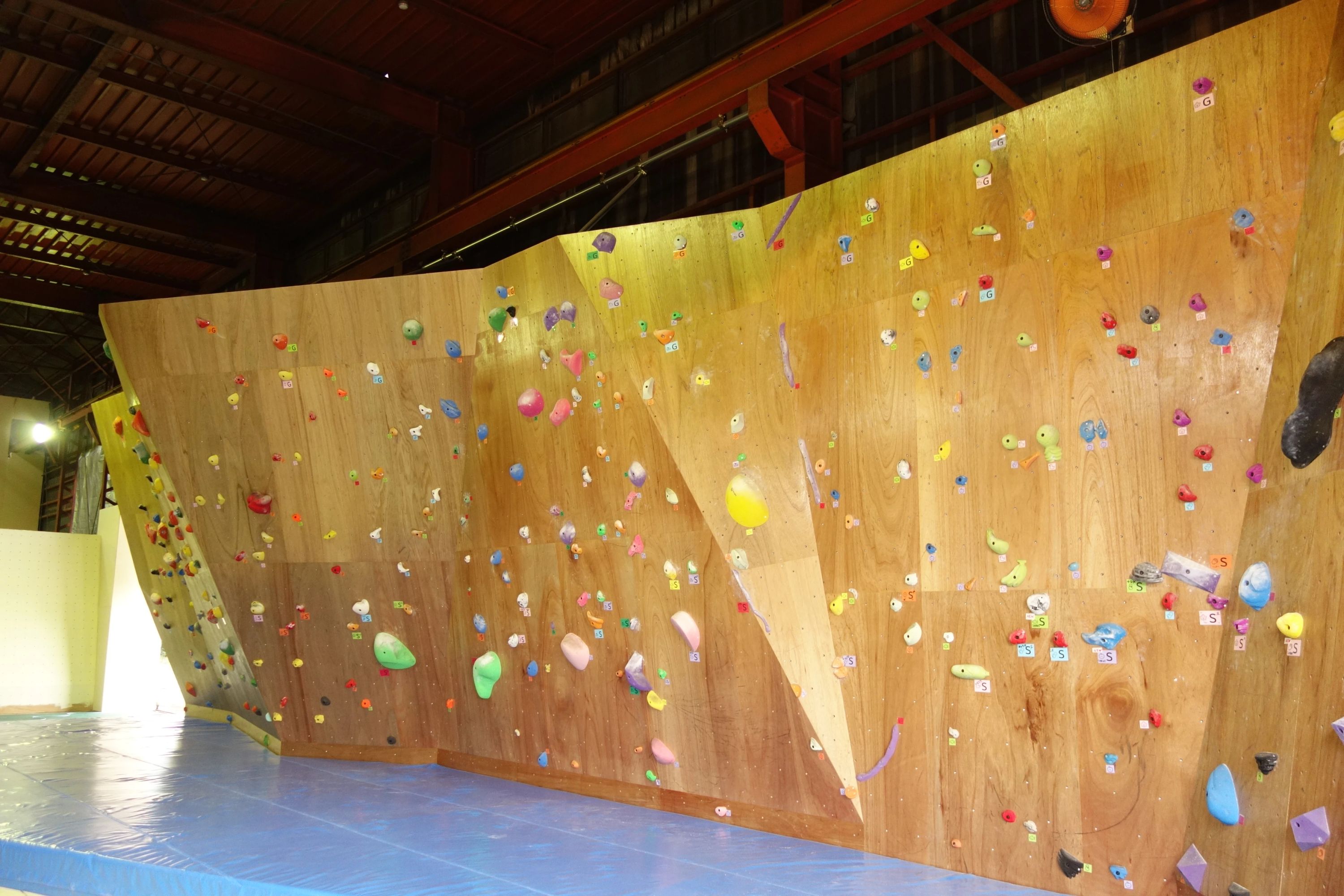 Climbing Gym SORANI ボルダリング 根々井教室のメイン画像
