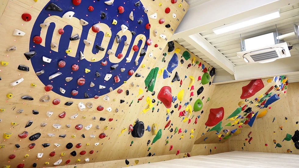 桜ヶ池クライミングセンター ボルダリング 立野原東教室のサムネイル画像 3