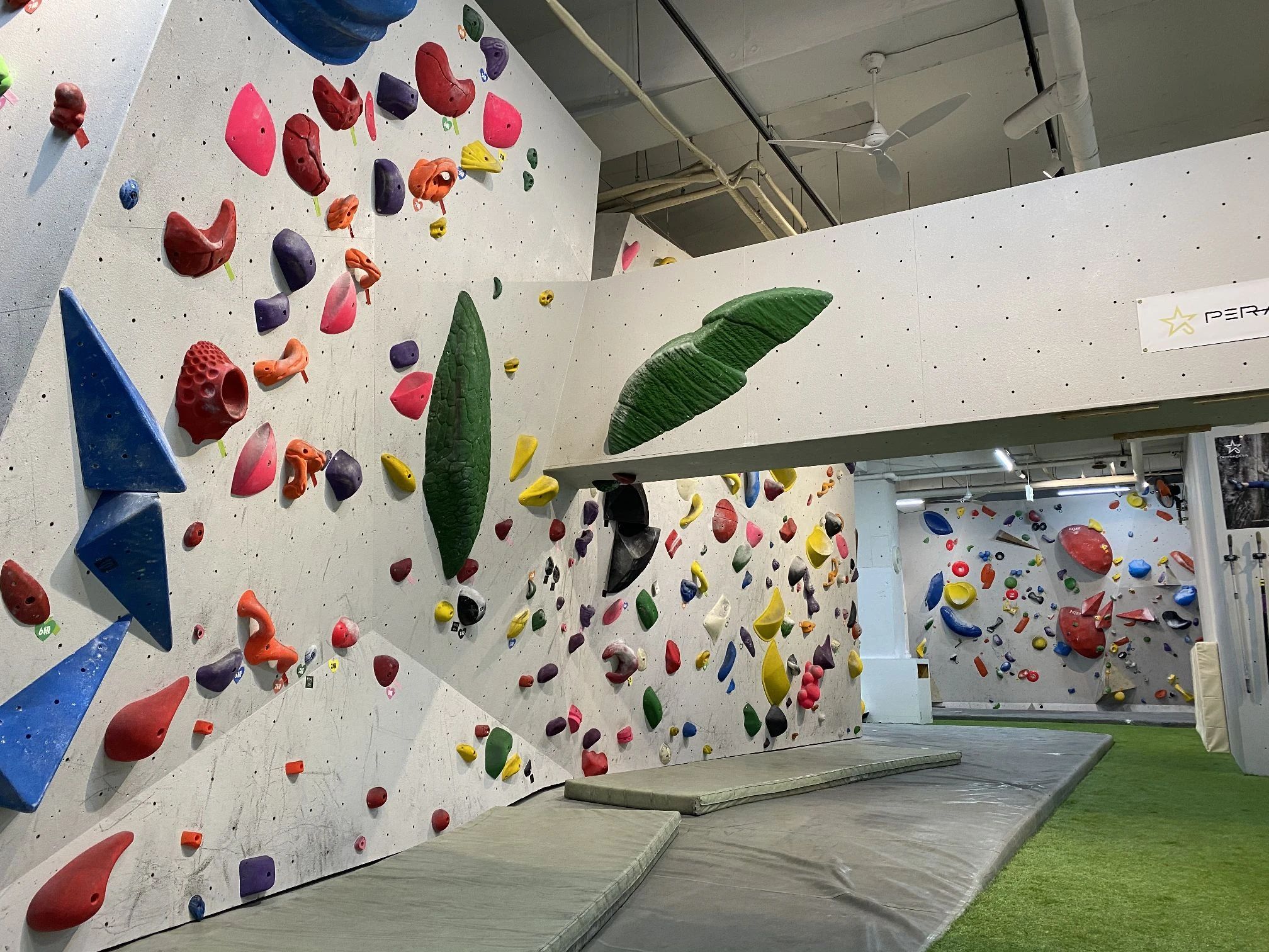 クライミングジム　クオーレ ボルダリング 今池店のメイン画像