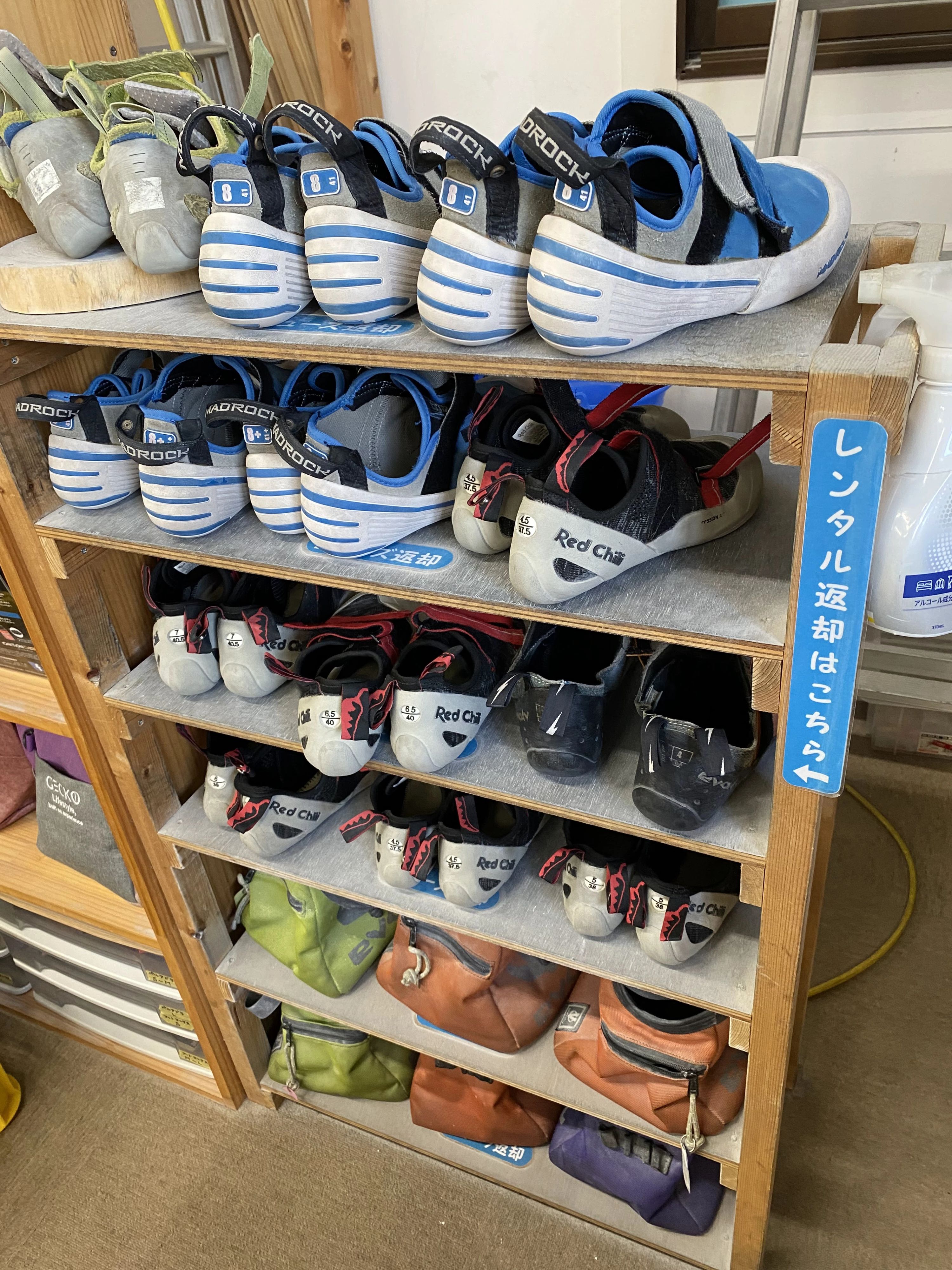 クライミングジム Picco+Roccia ピッコロッチャ ボルダリング 里教室のサムネイル画像 2