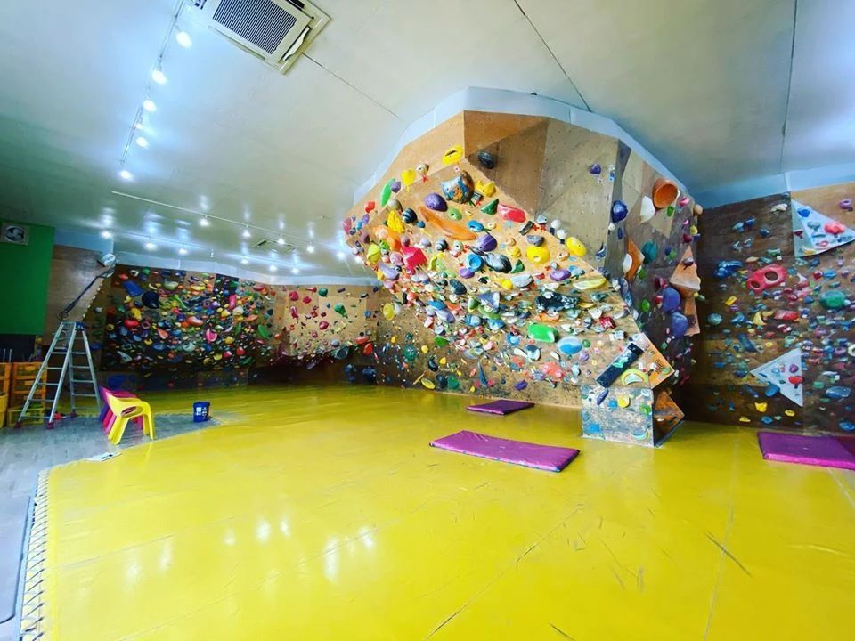 魚動クライミングジム２一宮 ボルダリング 水附教室のサムネイル画像 3