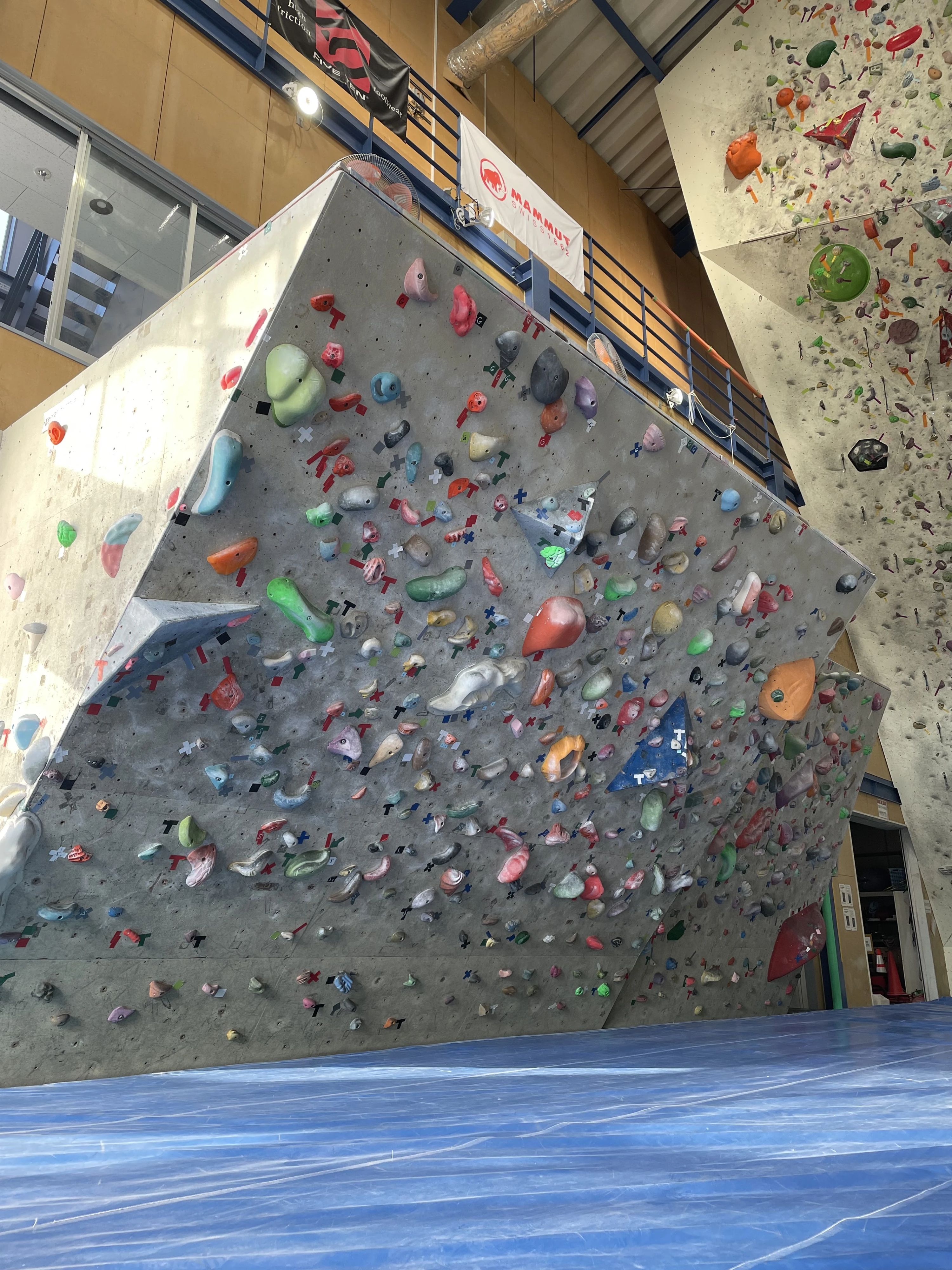 スクエアクライミングセンター ボルダリング 中田教室のサムネイル画像 4