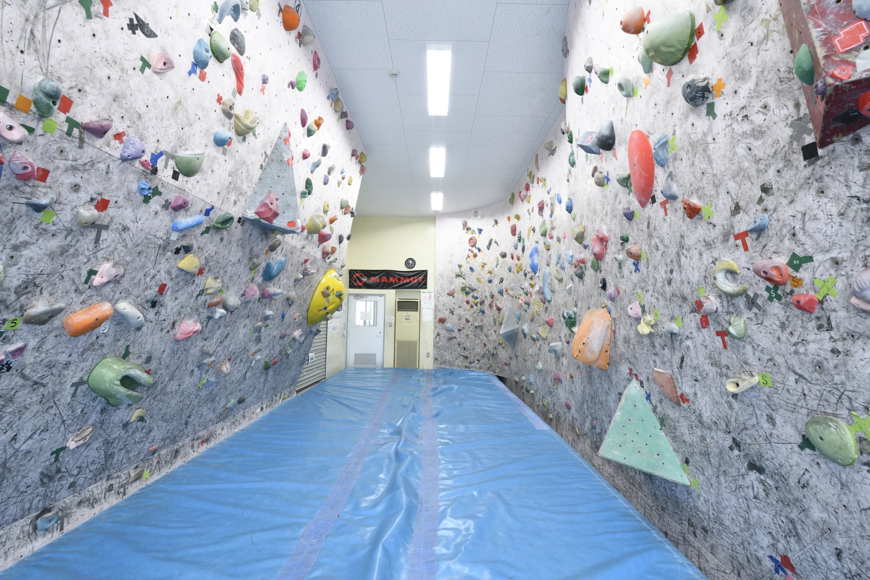 スクエアクライミングセンター ボルダリング 中田教室のサムネイル画像 5