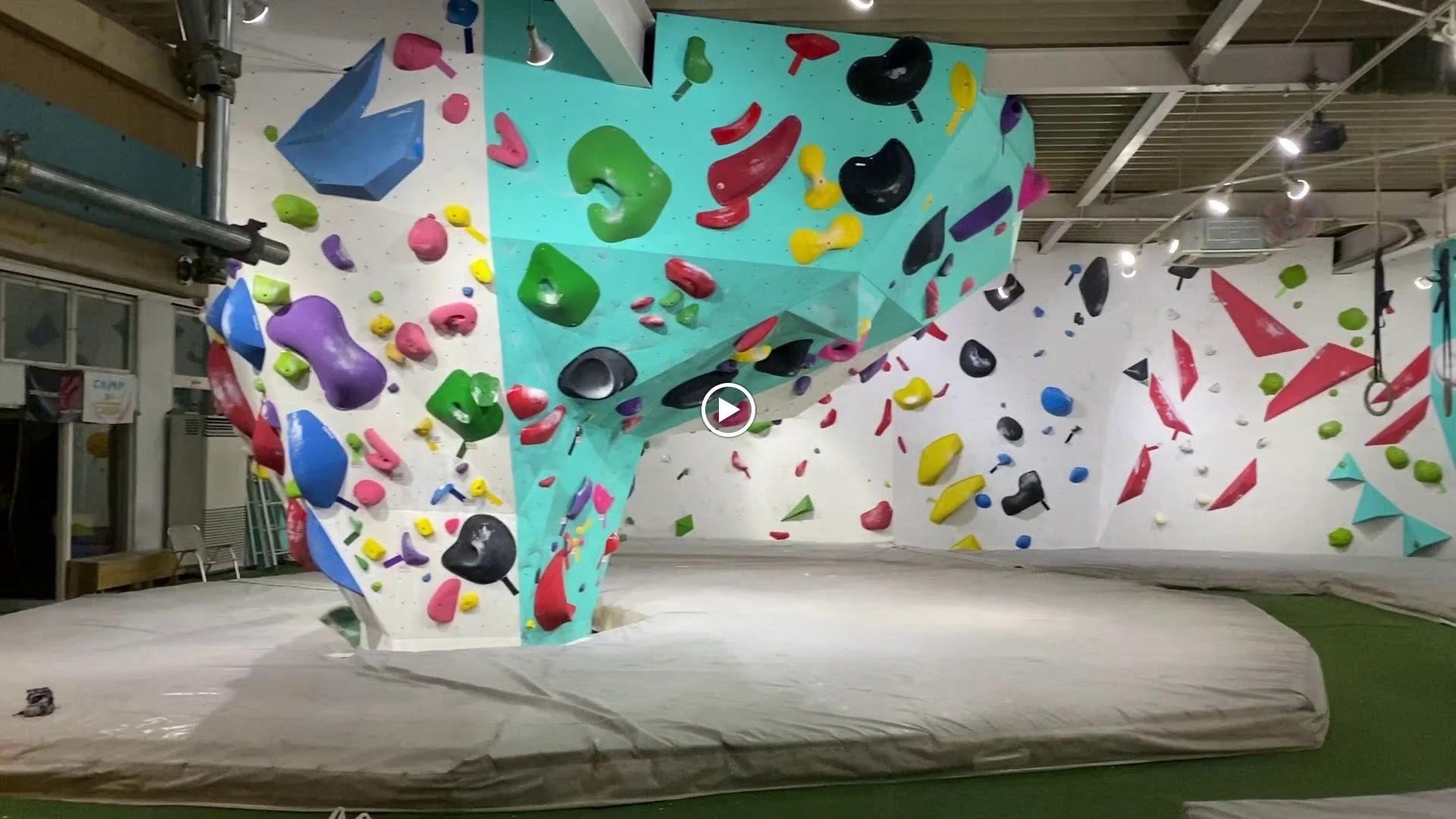 サニーロック ボルダリング 富士店のサムネイル画像 5