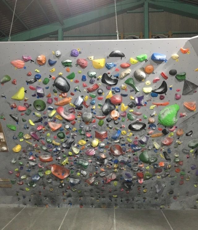 Sunny Dipper Climbing ボルダリング 度会郡玉教室のメイン画像