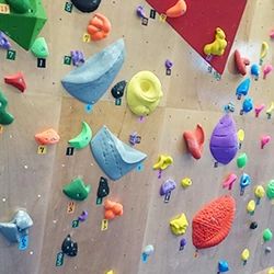 クライミングジム　キャニオン ボルダリング 朝日教室のサムネイル画像 2