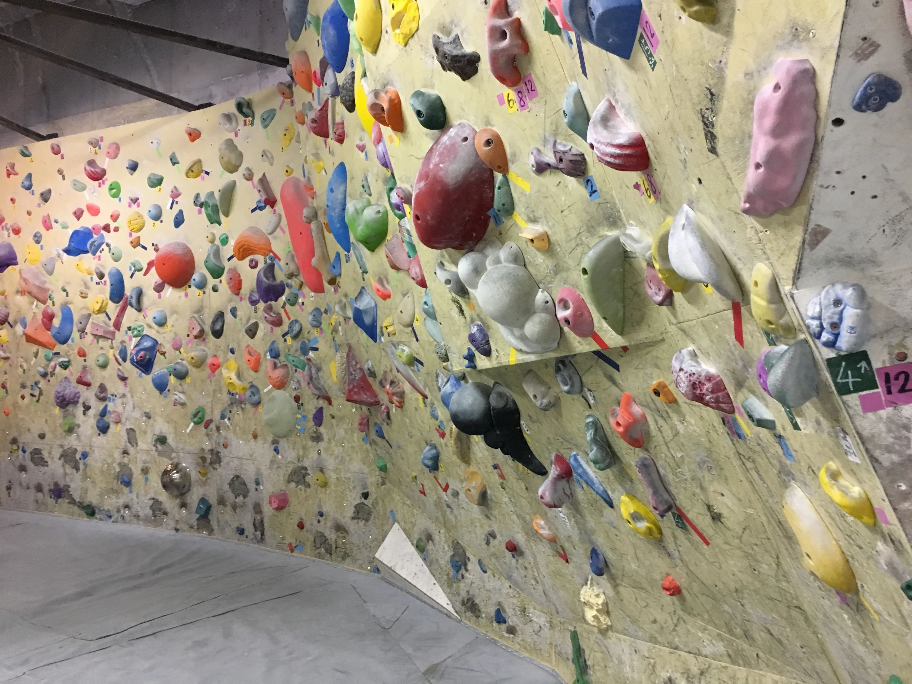 NAKAGAI Climbing ボルダリング ソレイユ京橋店のサムネイル画像 2