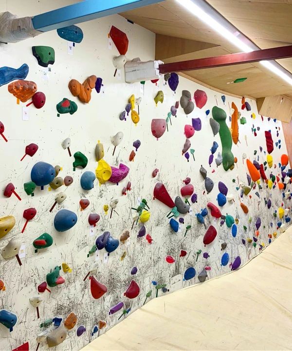 CRUX Osaka(クラックス大阪) ボルダリング 広芝町教室のサムネイル画像 4