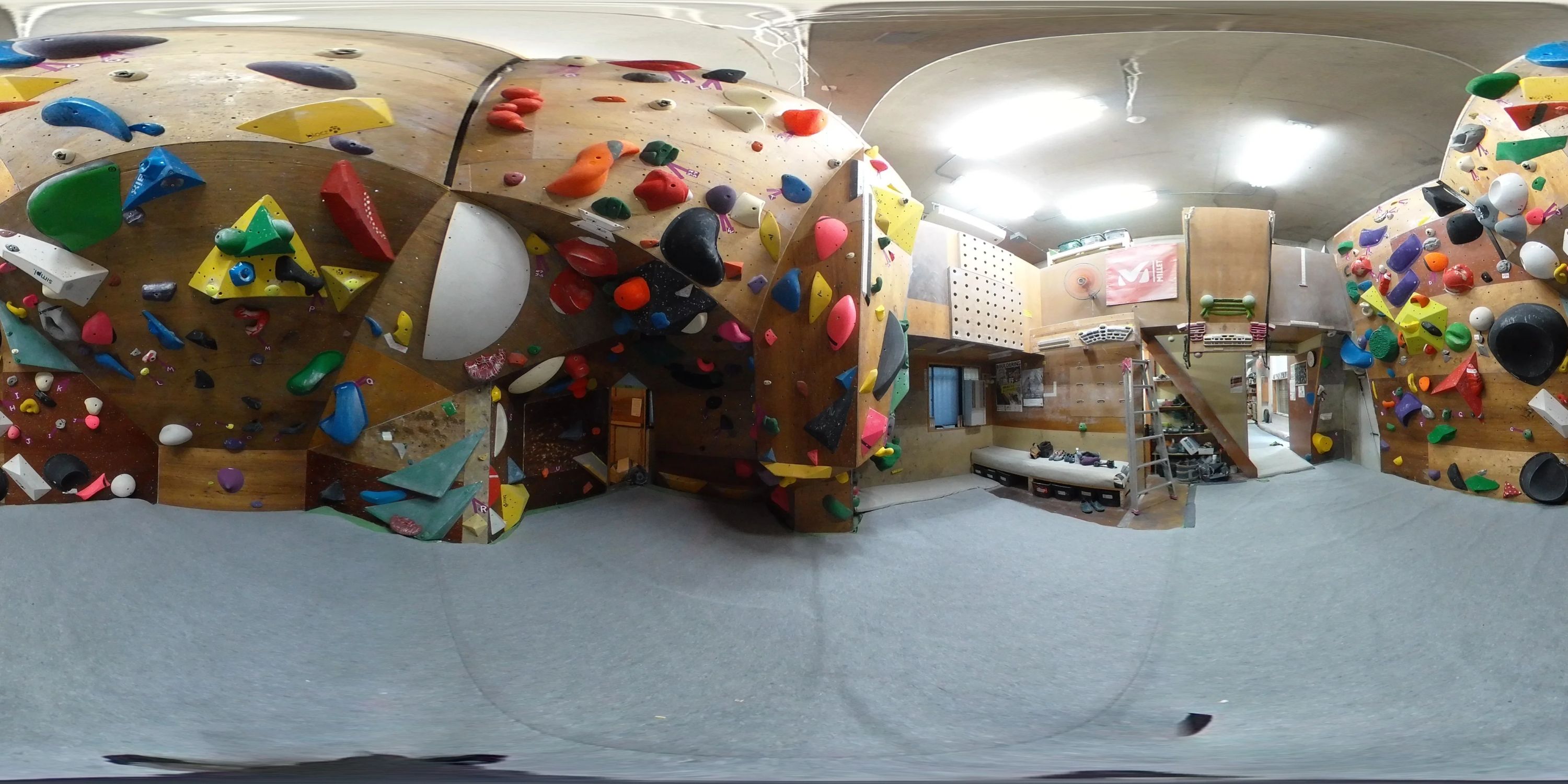 TOBITO クライミングジム ボルダリング 南河堀教室のメイン画像