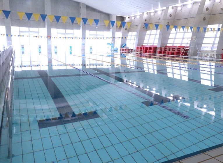 大阪市立長居プール ボルダリング 長居公園教室のサムネイル画像 5