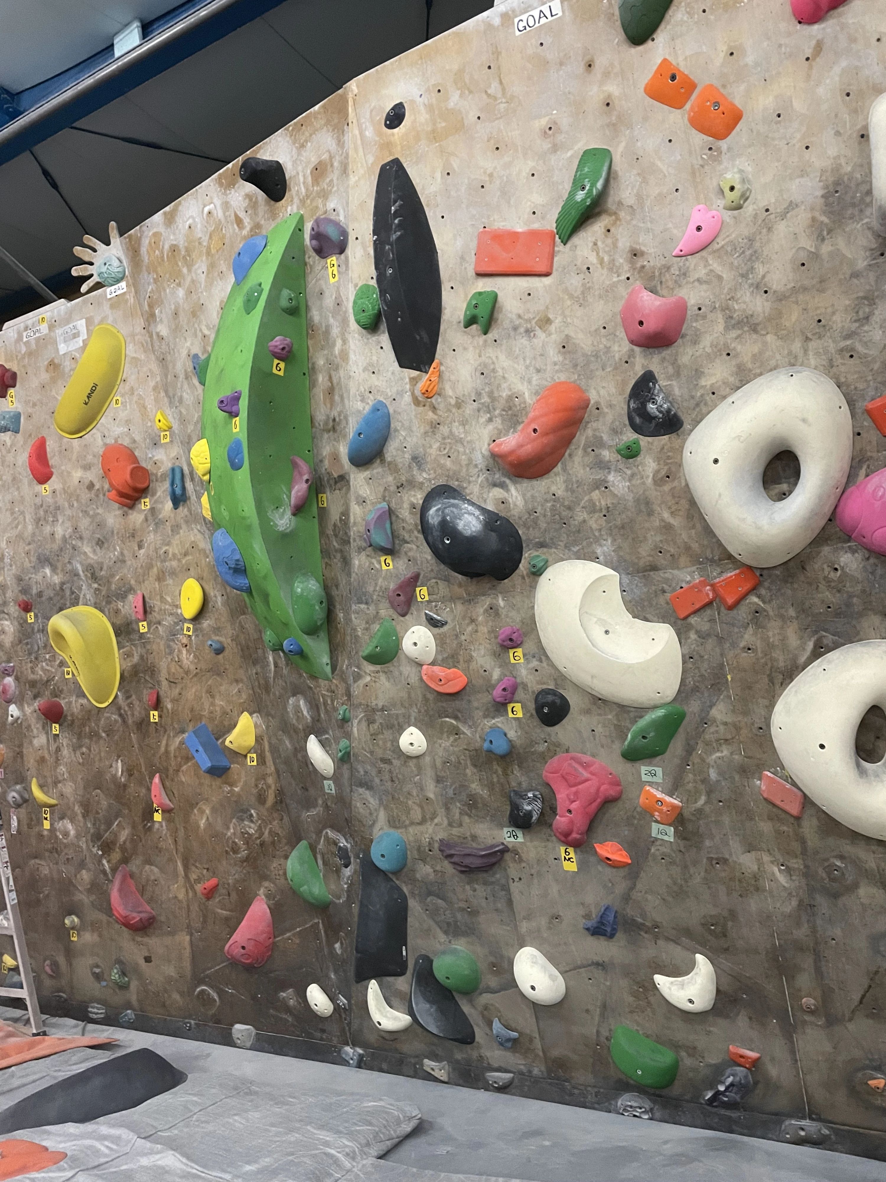 キオラブロズ ボルダリング 西明石店のサムネイル画像 3