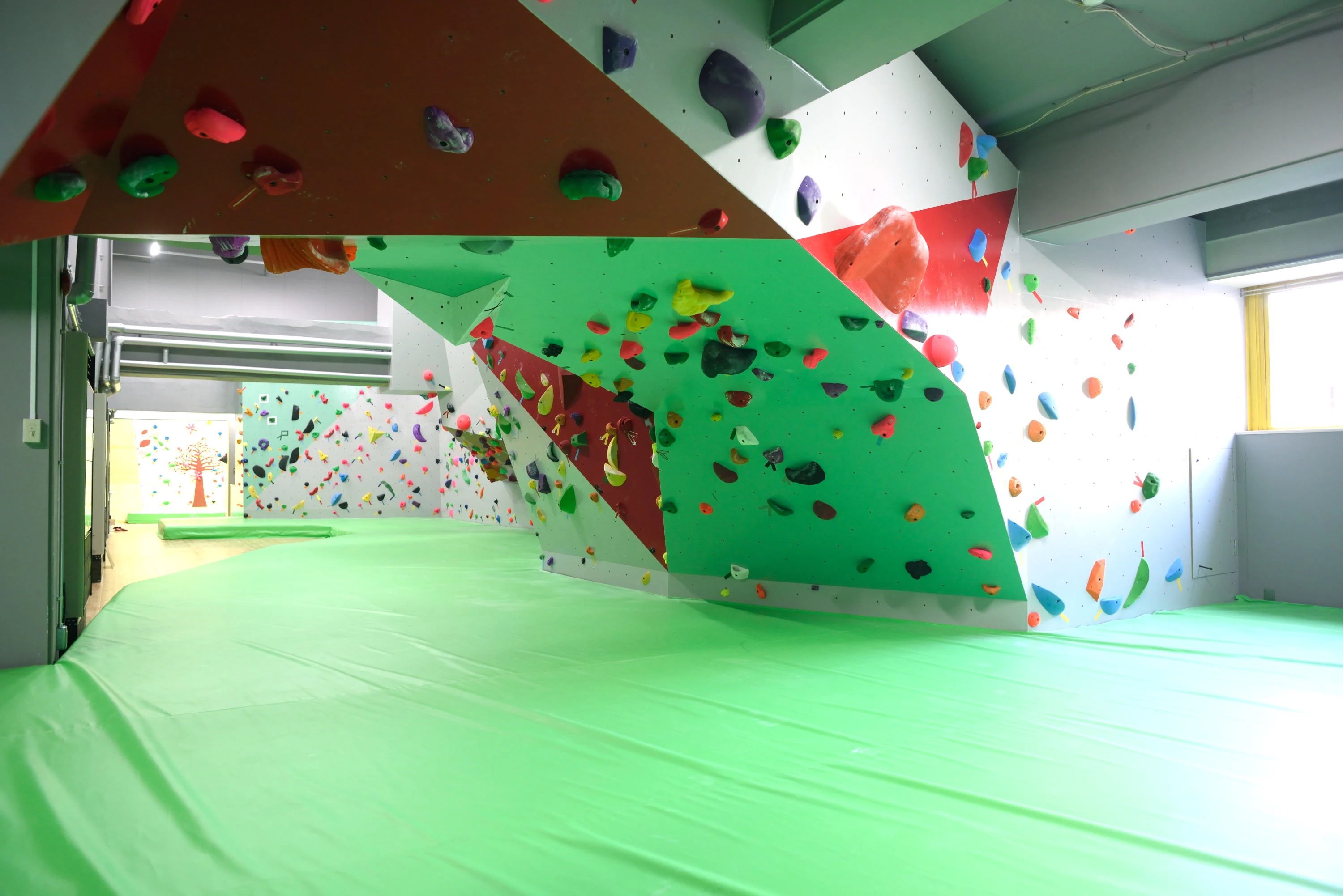 クライミングパーク菊南 ボルダリング 東広島教室のサムネイル画像 2