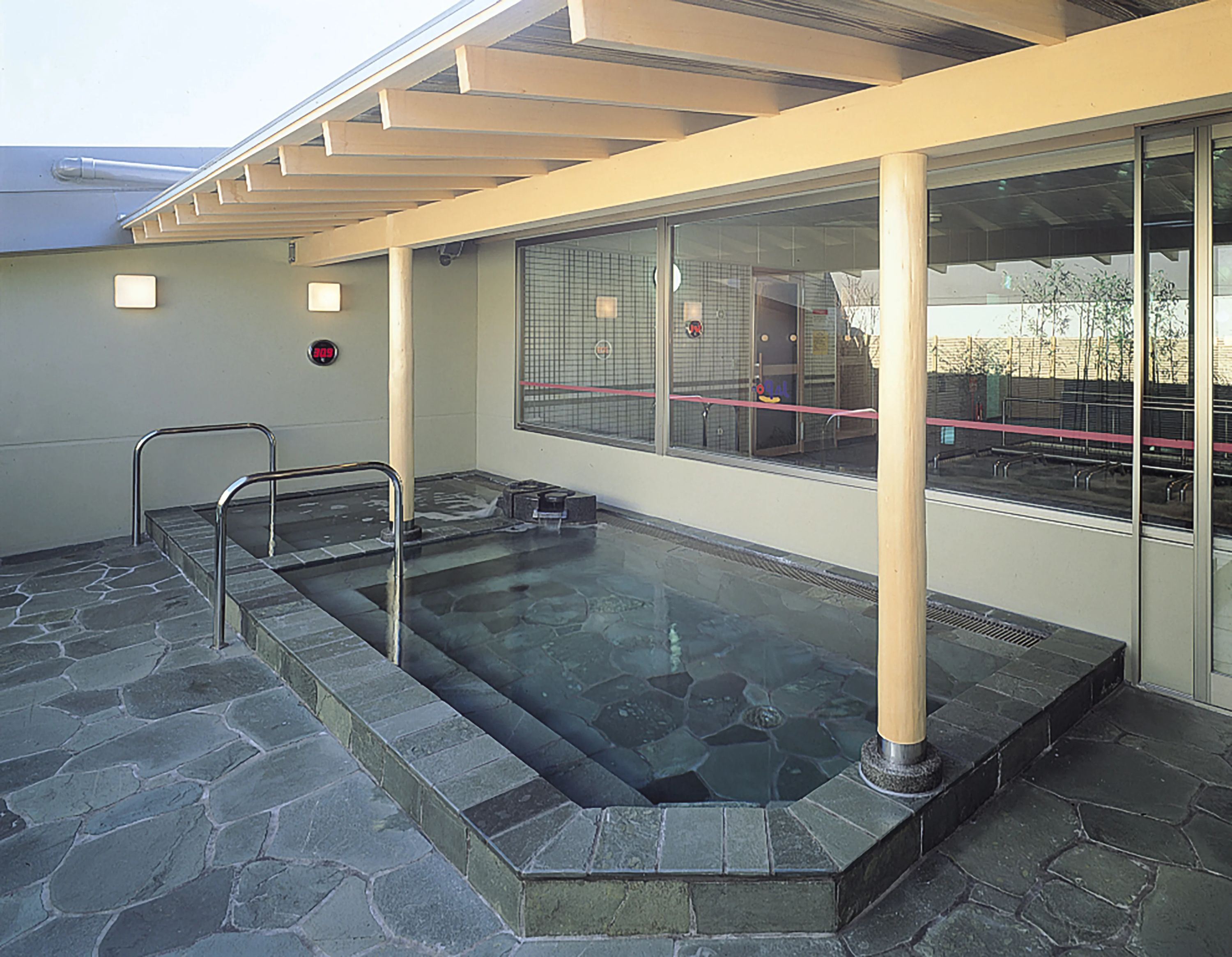 KONAMI SPORTS CLUB(コナミスポーツクラブ) 卓球 茨木のサムネイル画像 5